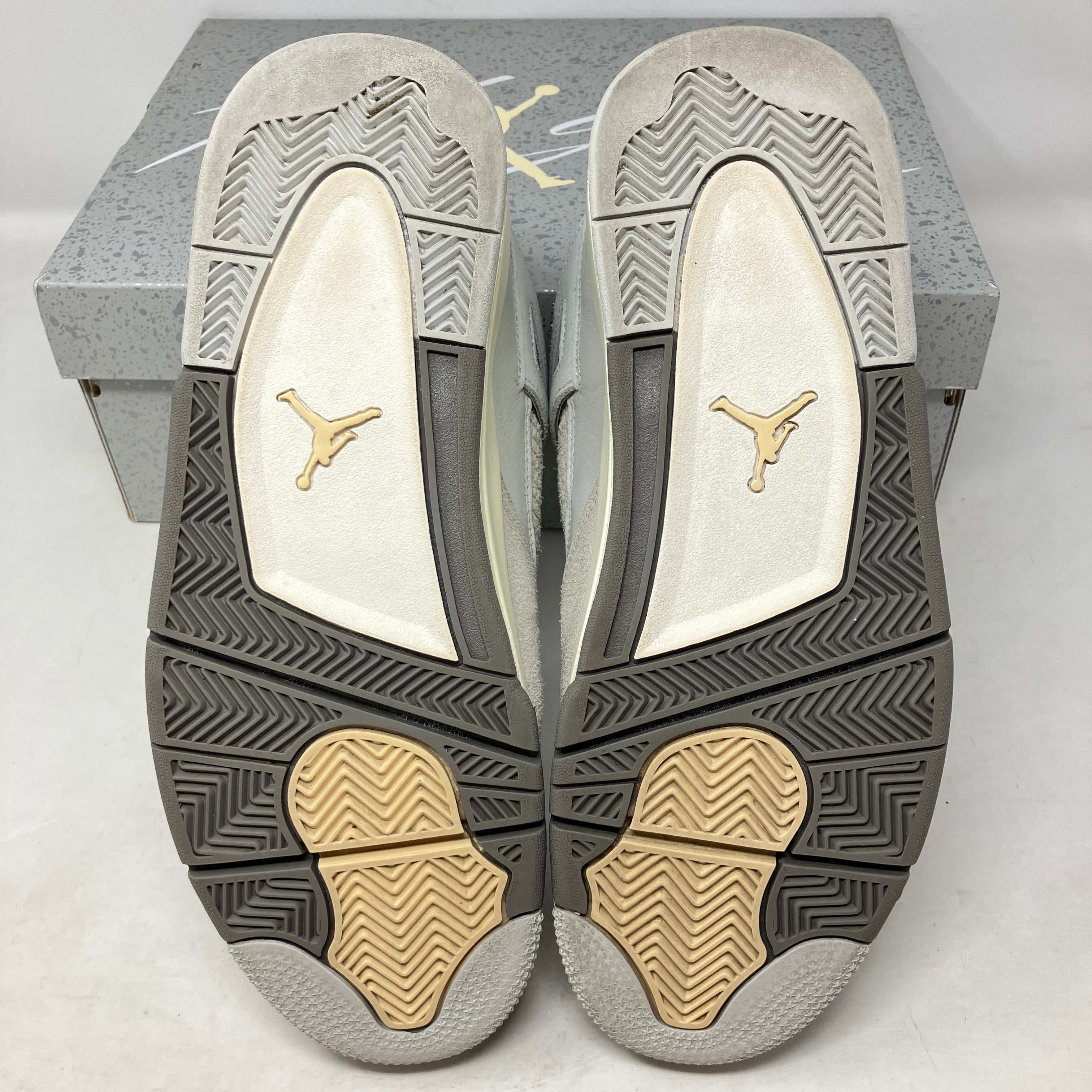 Jordan 4 Retro SE Craft Photon Dust
