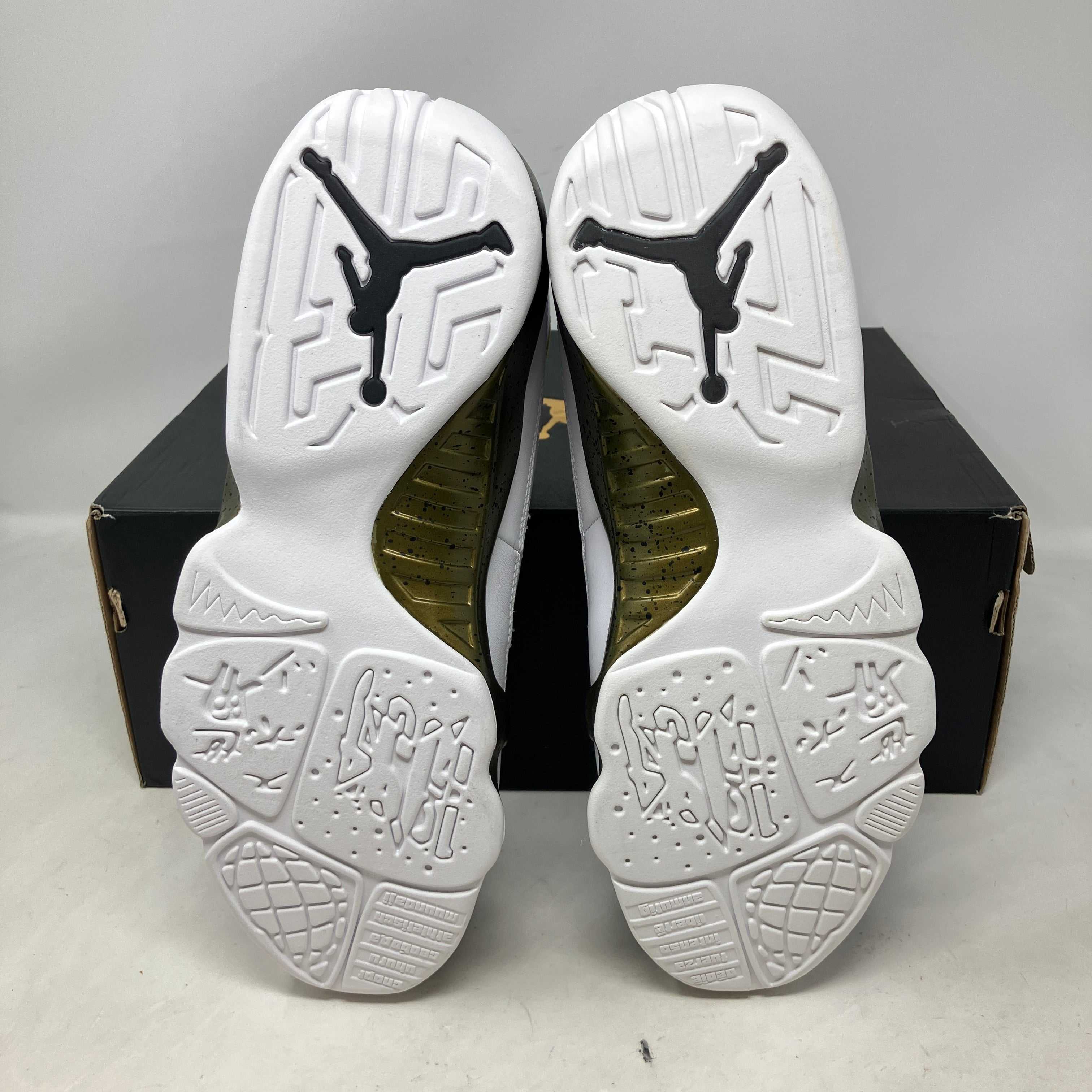 Jordan 9 Retro Statue