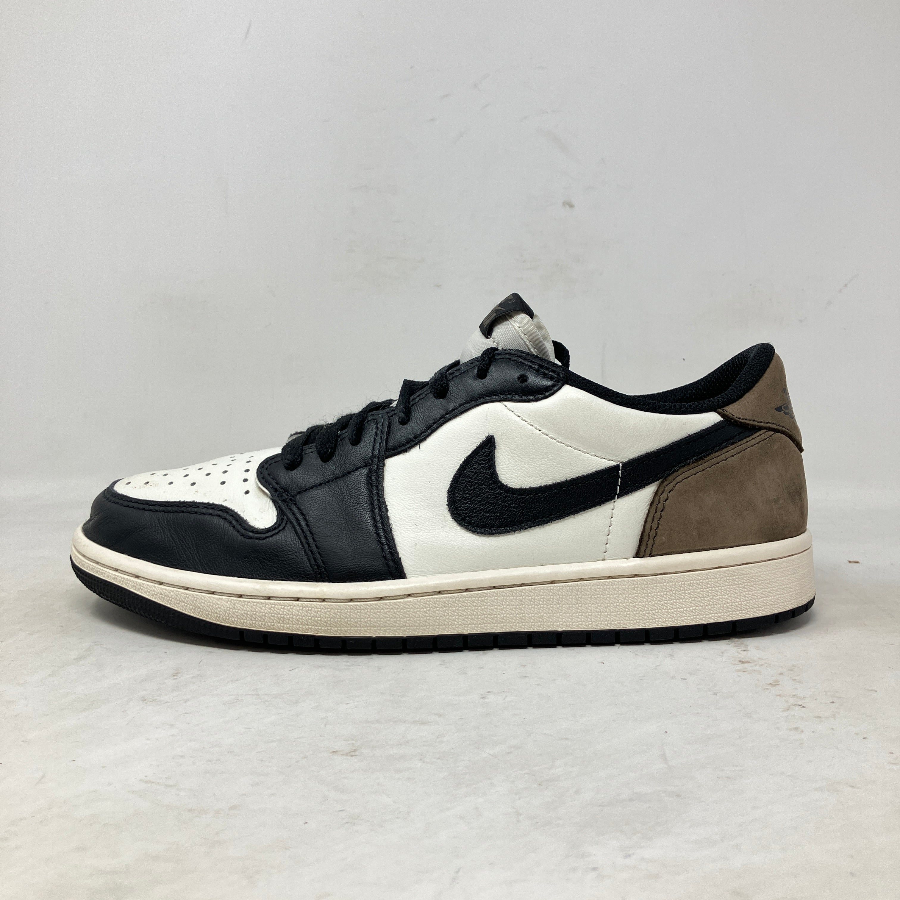 Jordan 1 Retro Low OG Mocha – Hidden Realm