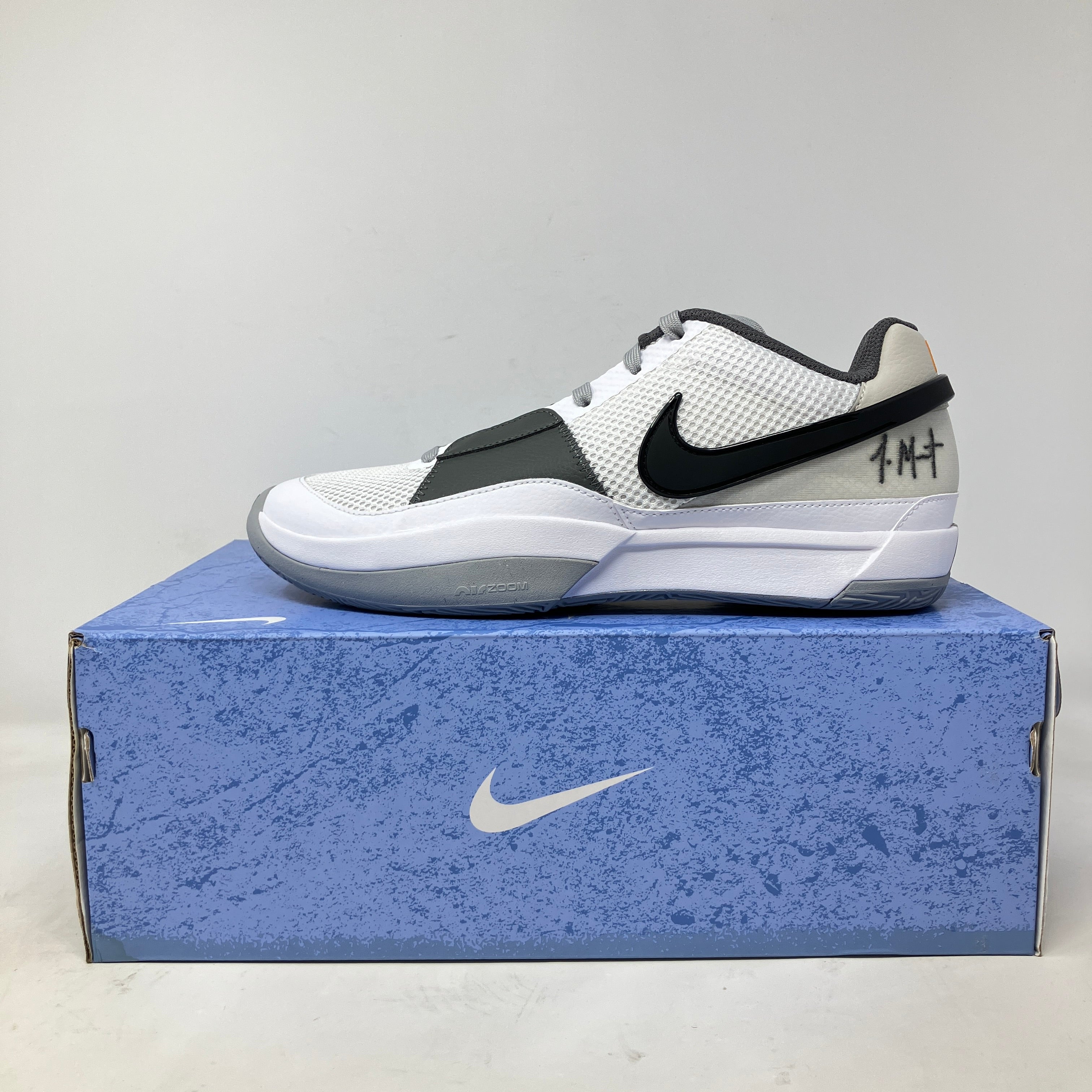 シューズ(男性用) Nike Ja 1 Hunger \"Light Smoke Grey\" Nike Ja 1 Hunger DR8786-100 Light Smoke Grey White Black