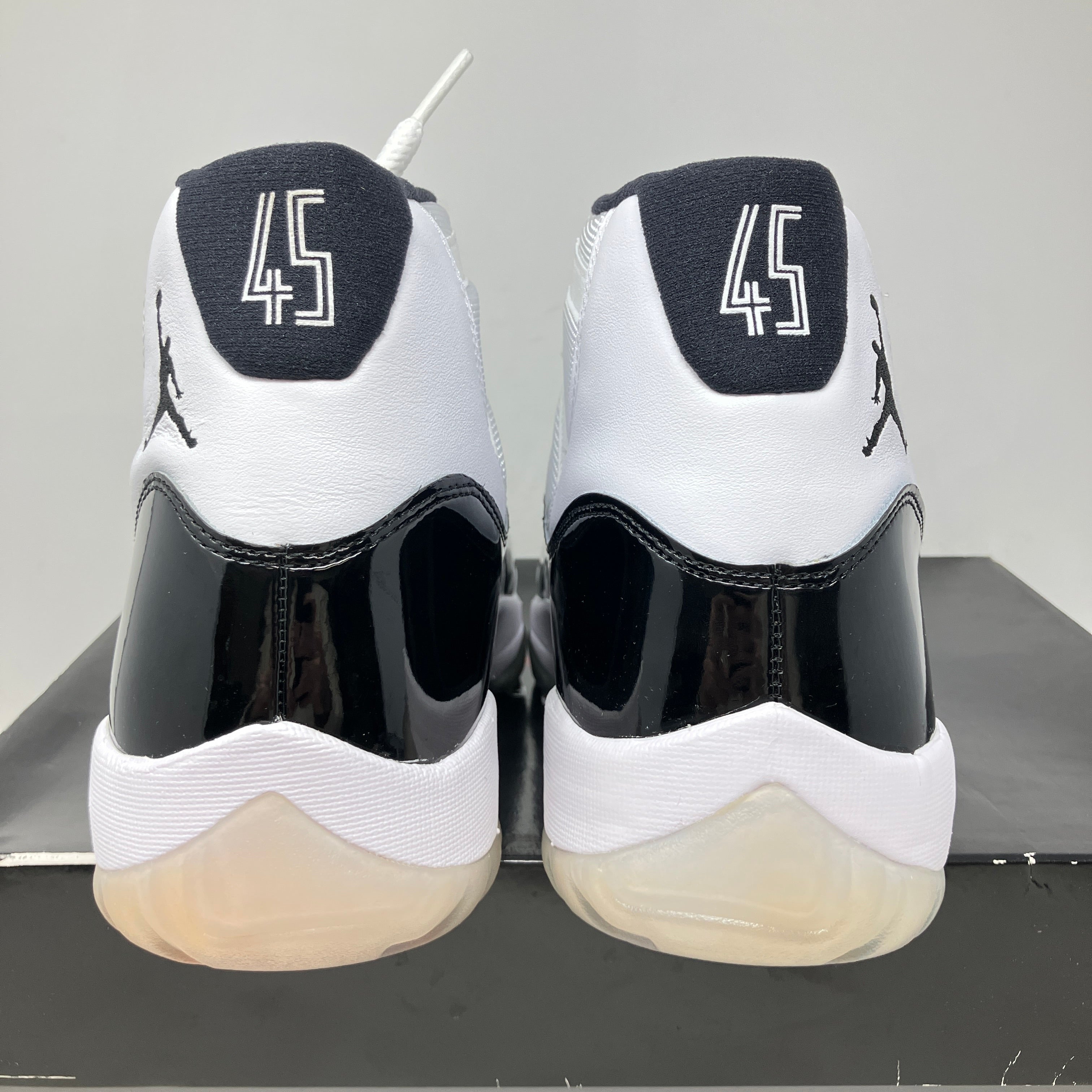 Jordan 11 Retro Concord (2018)