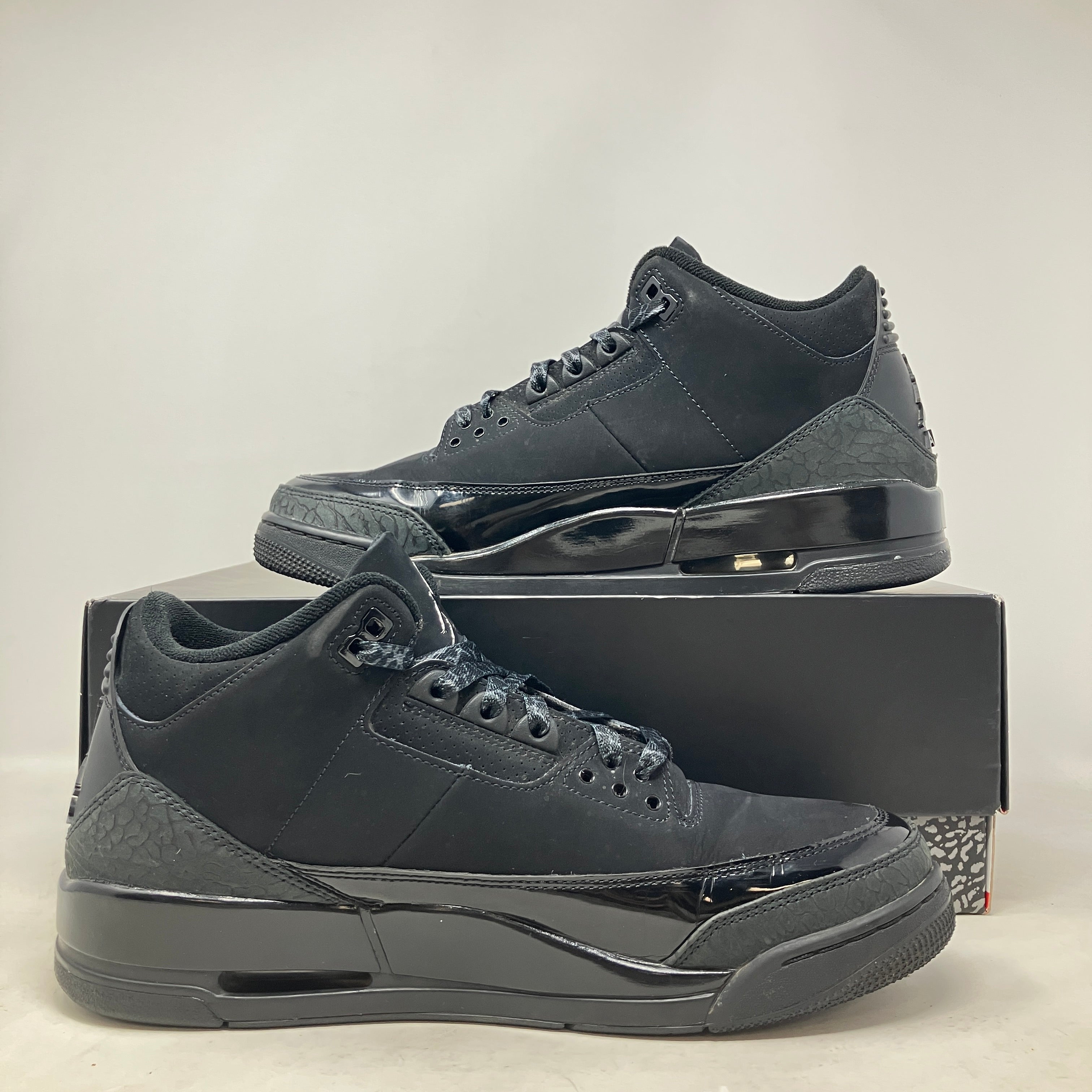 Jordan 3 Retro Black Cat (2025)