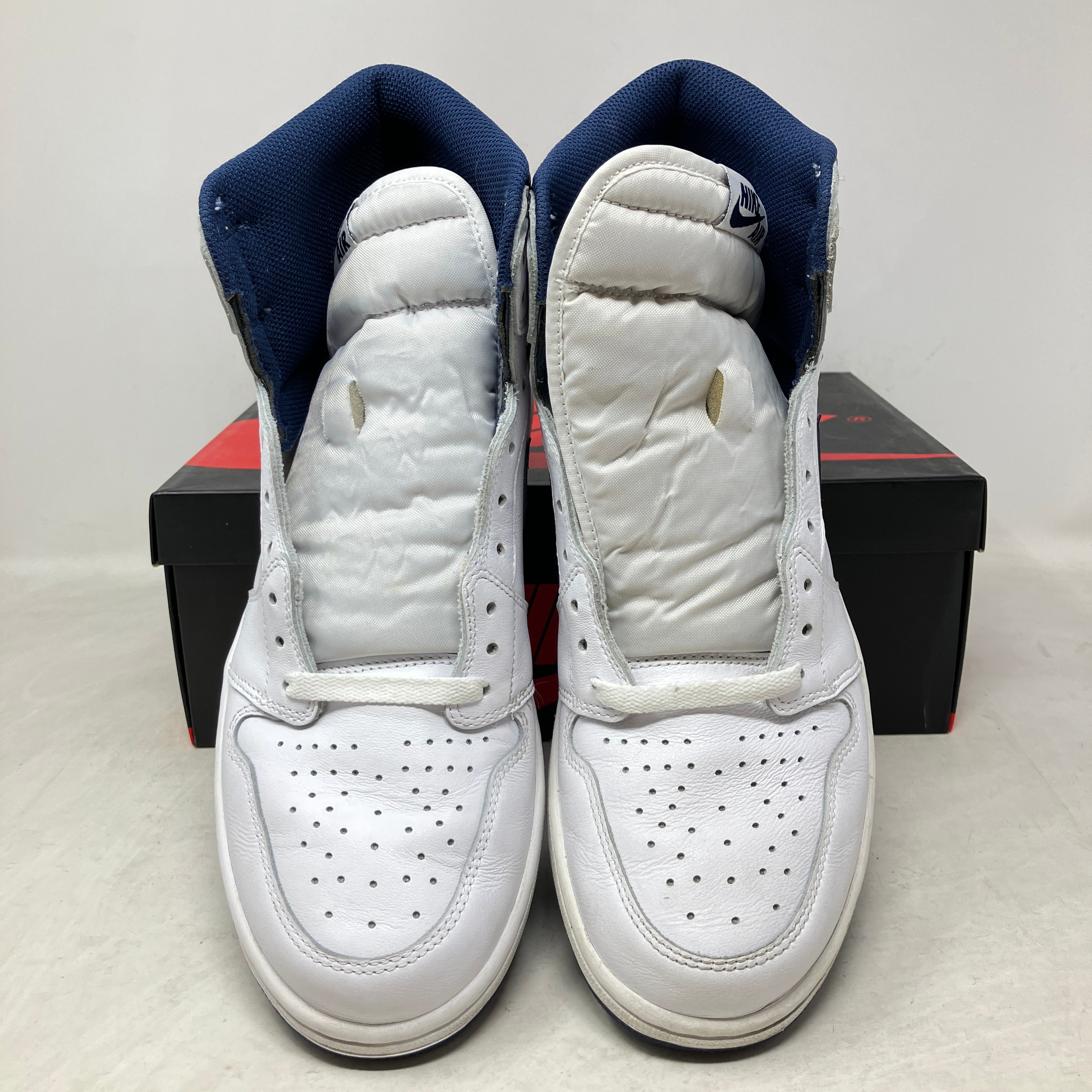 Jordan 1 Retro Metallic Navy (2016)