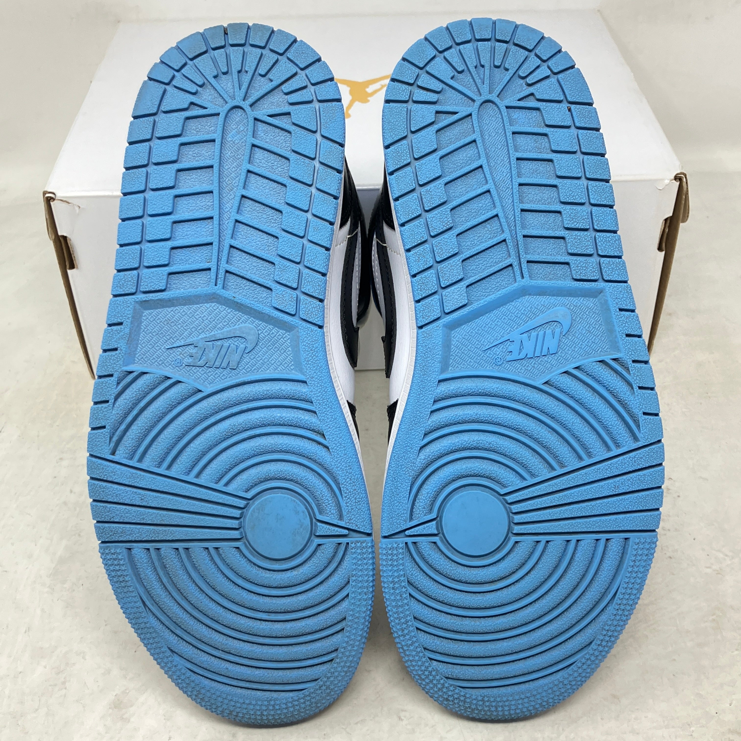 Jordan 1 Mid University Blue (Women's)