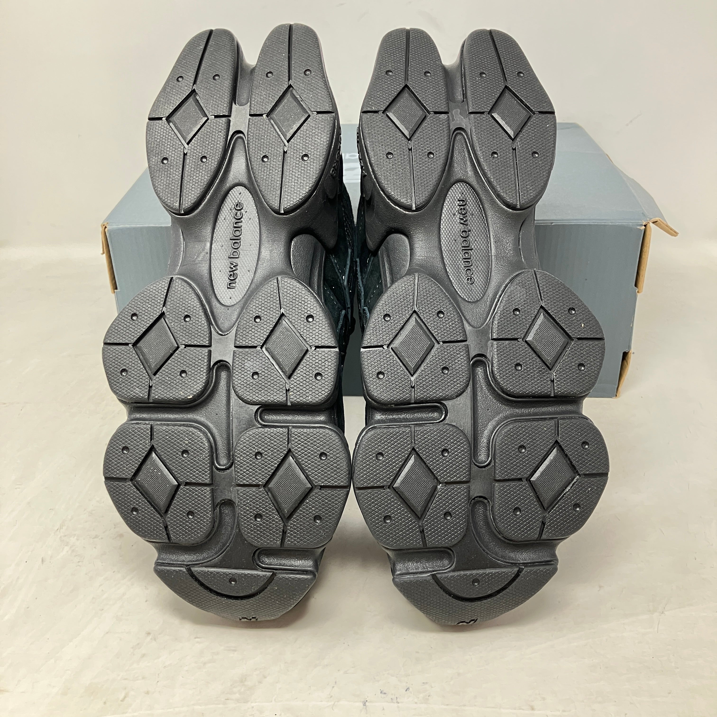 New Balance 9060 Triple Black