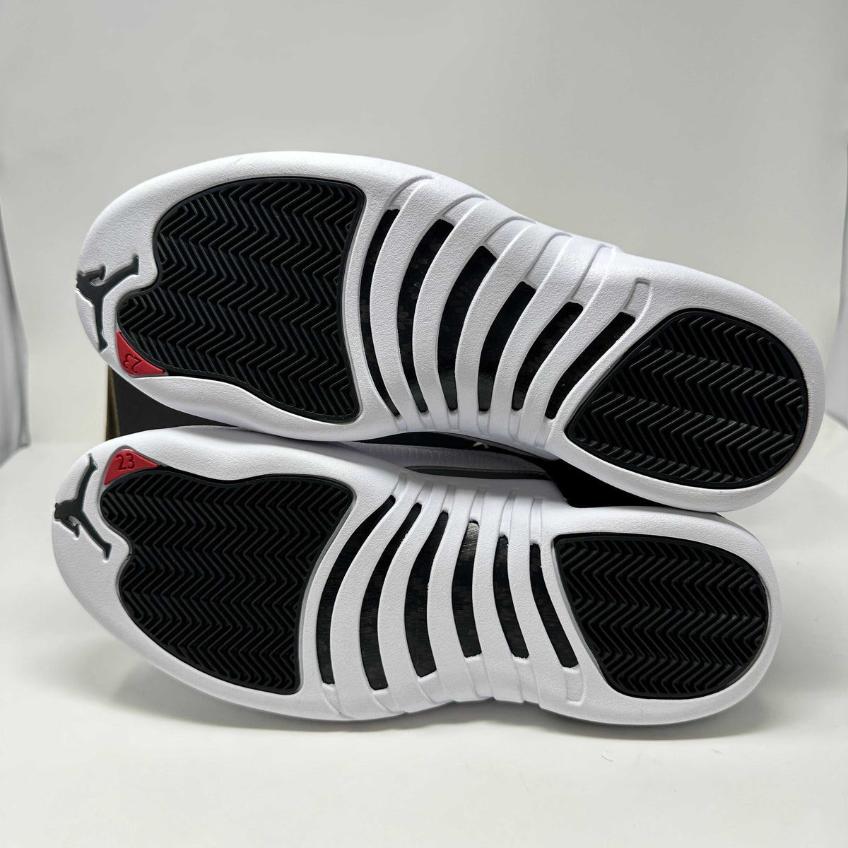 Jordan 12 Retro Playoffs (2022)