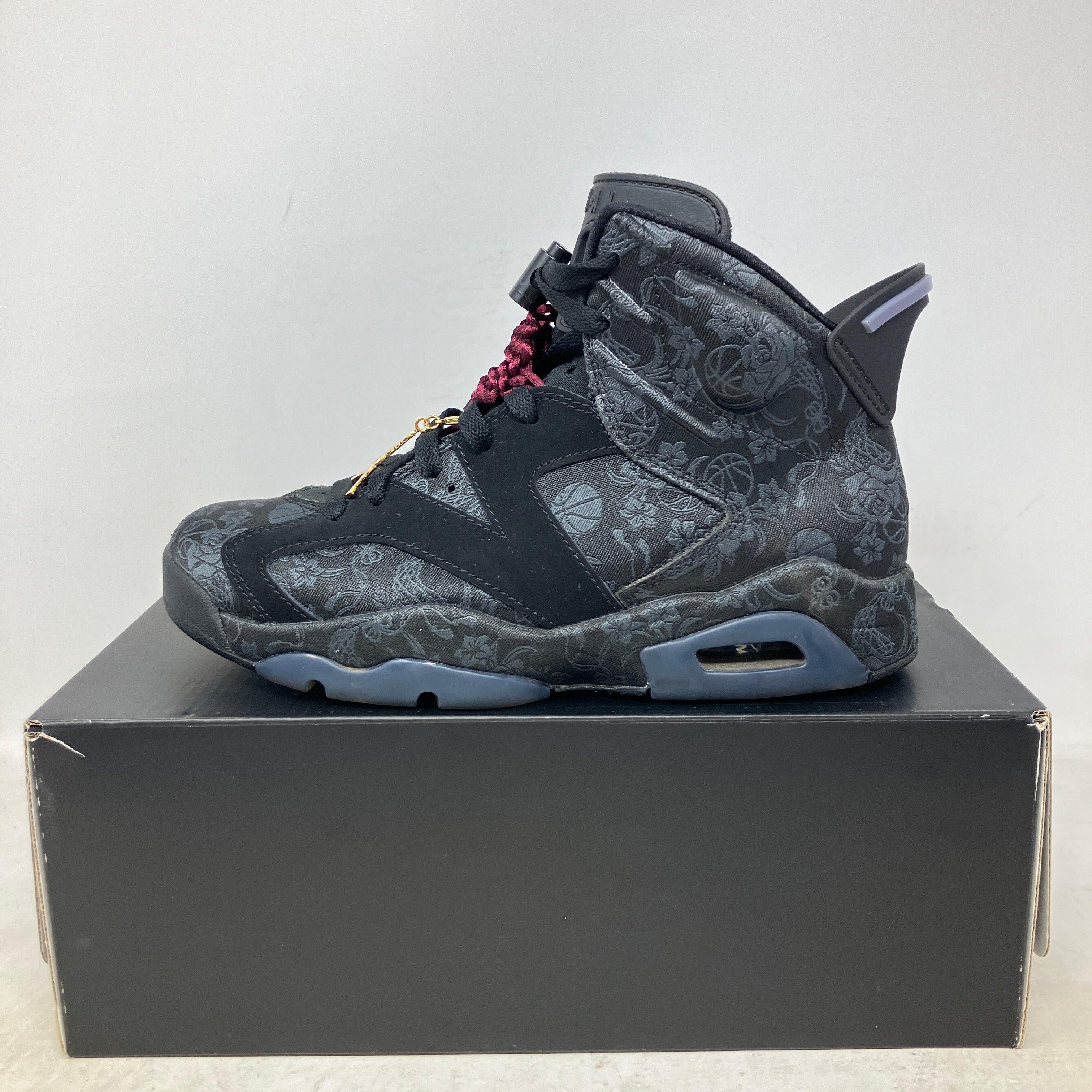 Jordan 6 Retro SD Triple Black (Women's)