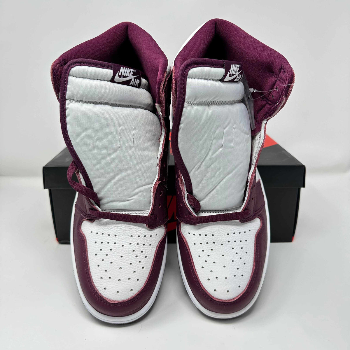 Jordan 1 Retro High OG Bordeaux