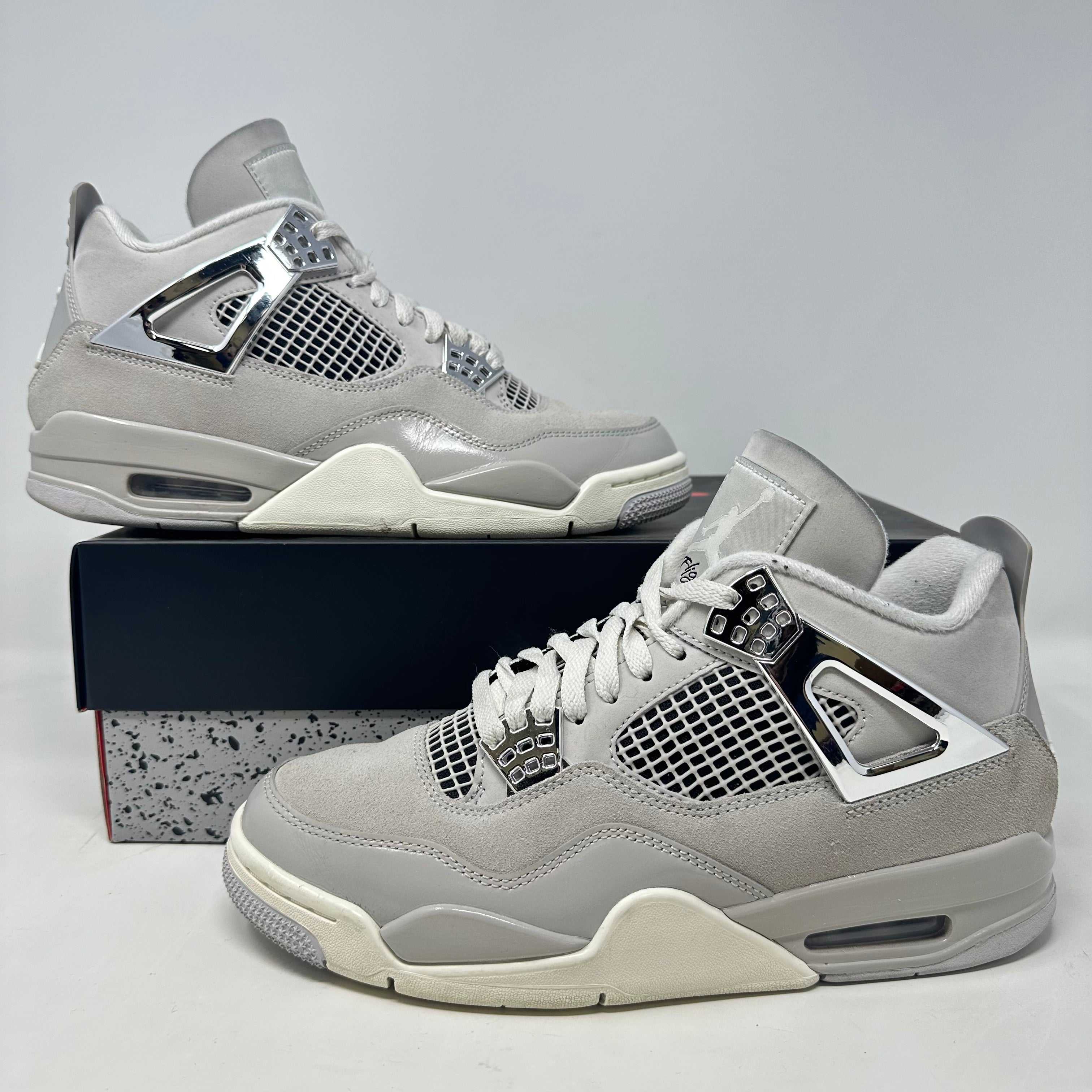 Jordan 4 Retro Frozen Moments