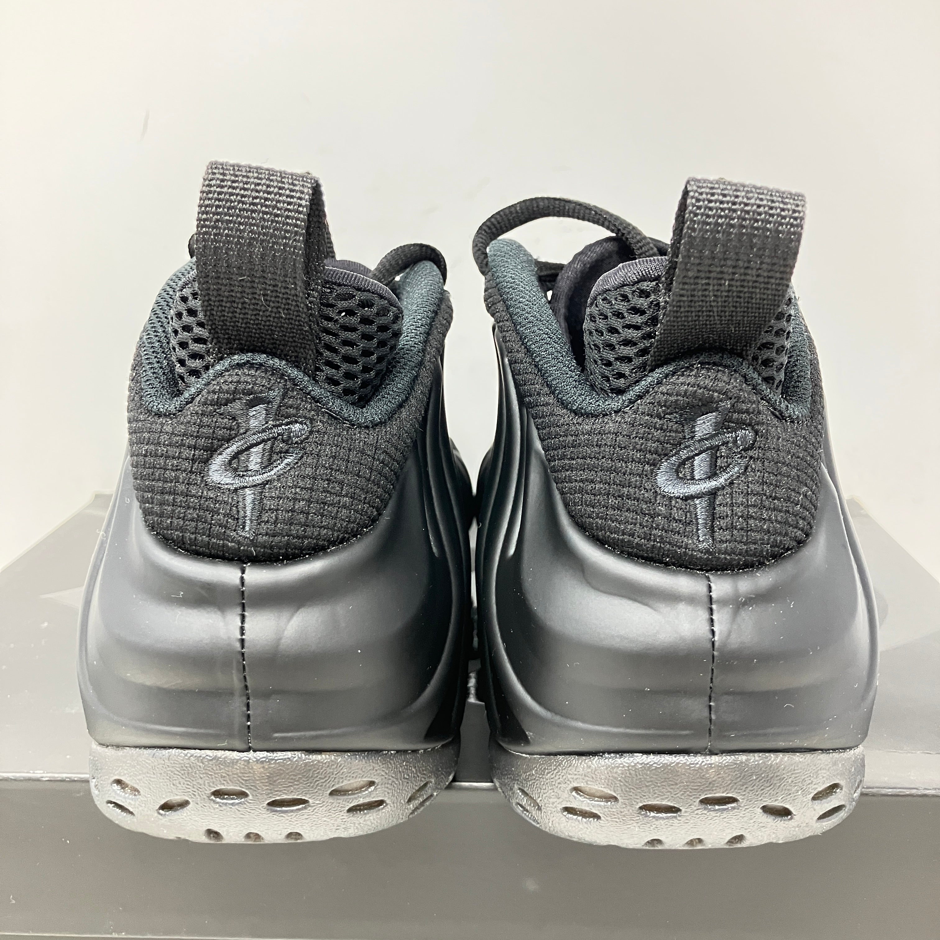 Nike Air Foamposite One Anthracite (2023)