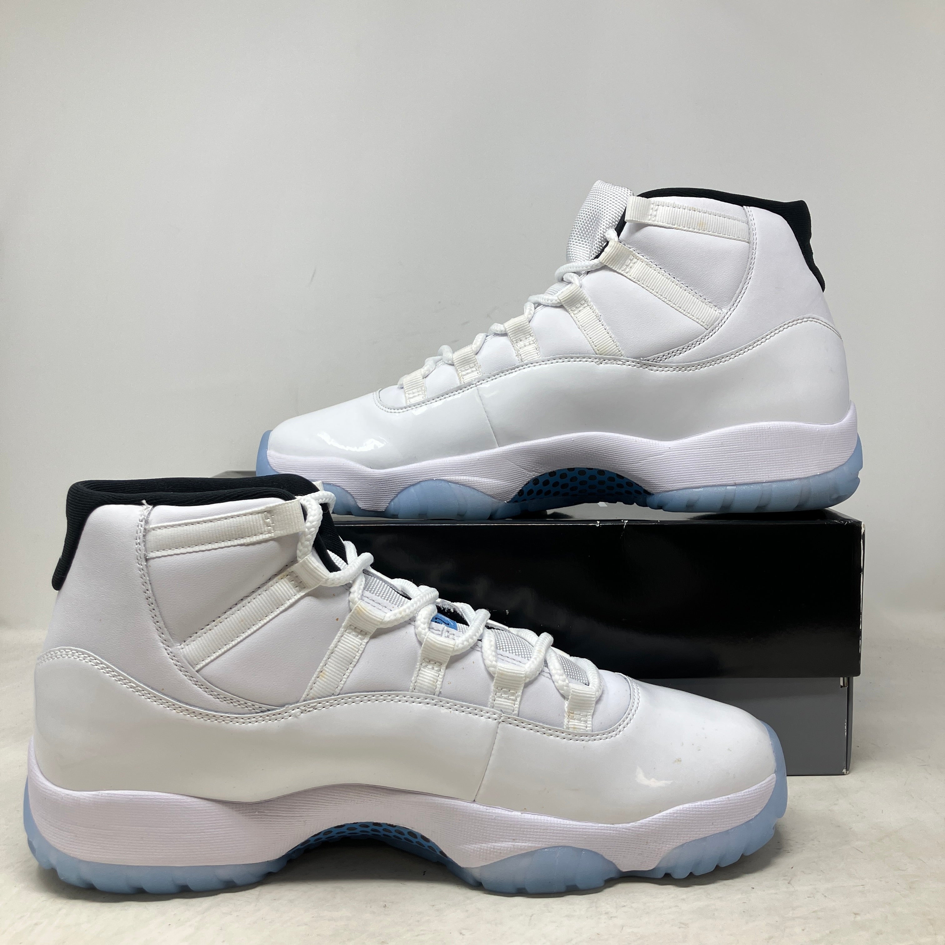 Jordan 11 Retro Legend Blue (2024)