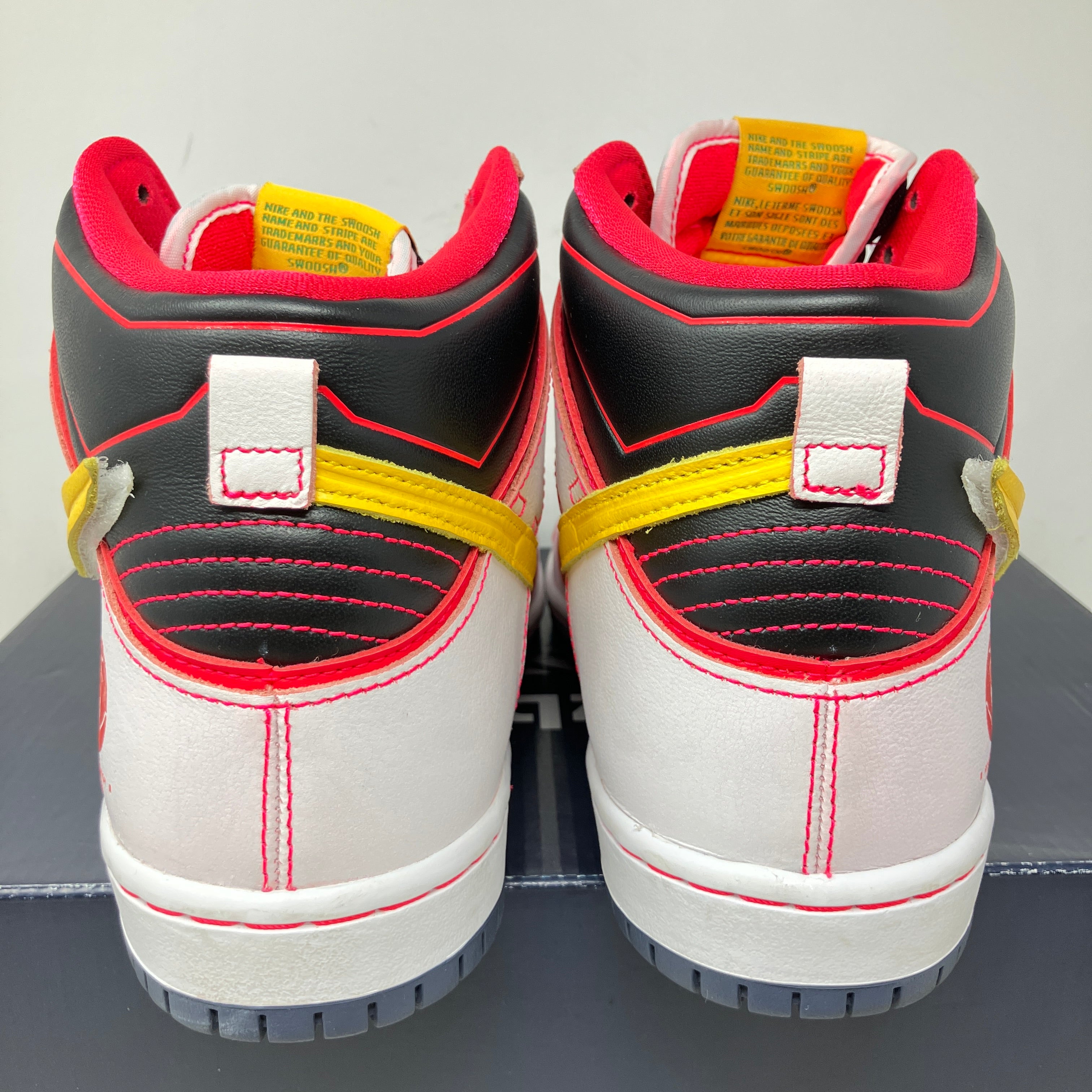 Nike SB Dunk High RX-0 Unicorn Gundam