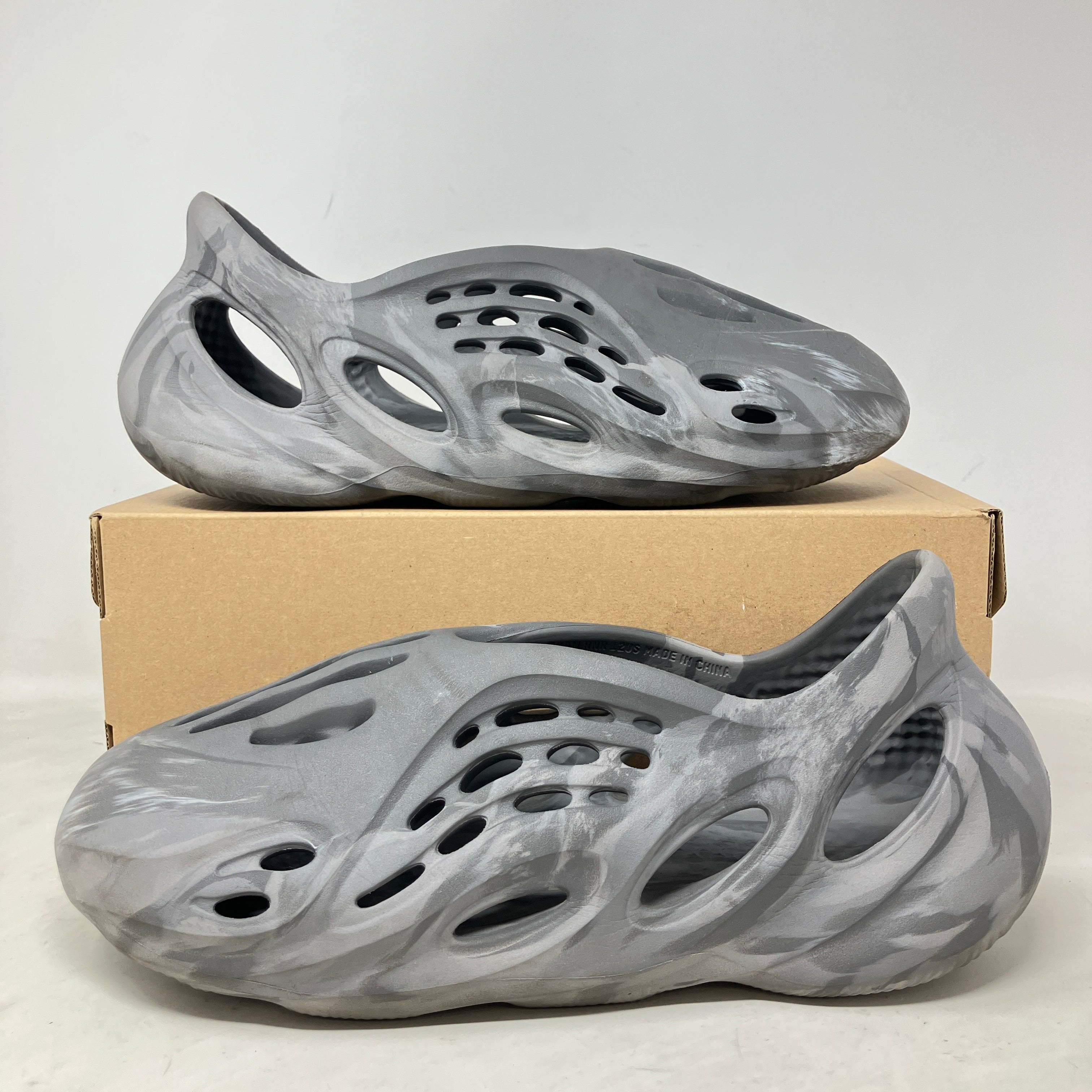adidas Yeezy Foam RNR MX Granite