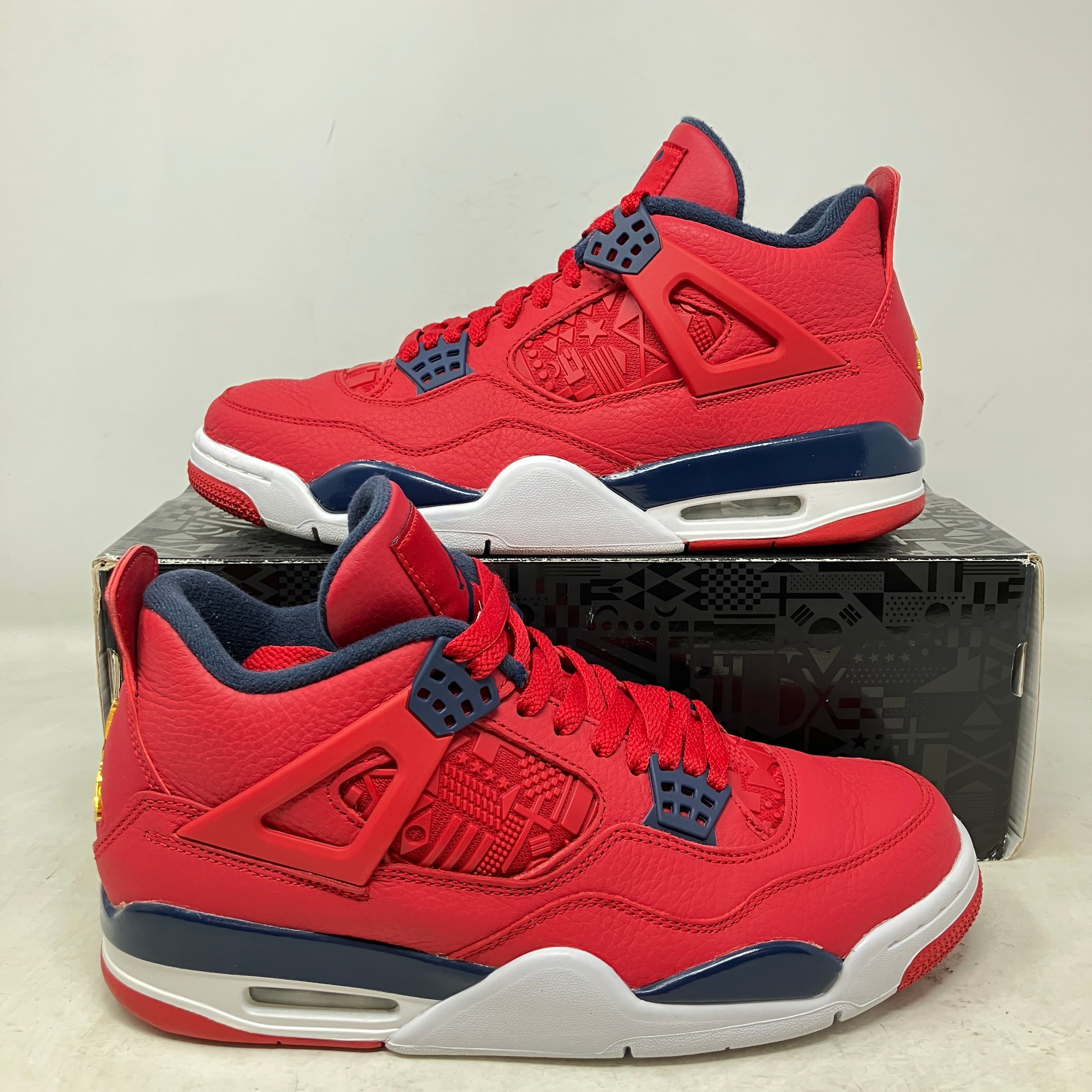 Jordan 4 Retro FIBA (2019)