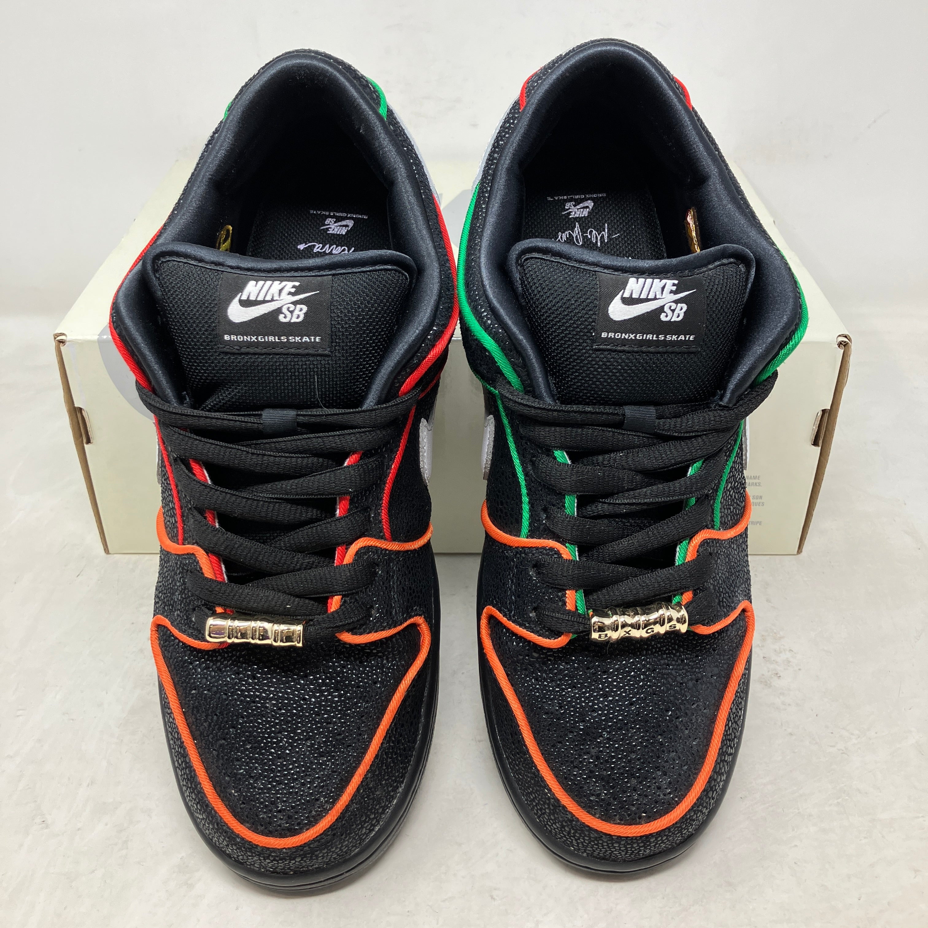 Nike SB Dunk Low Bronx Girls Skate