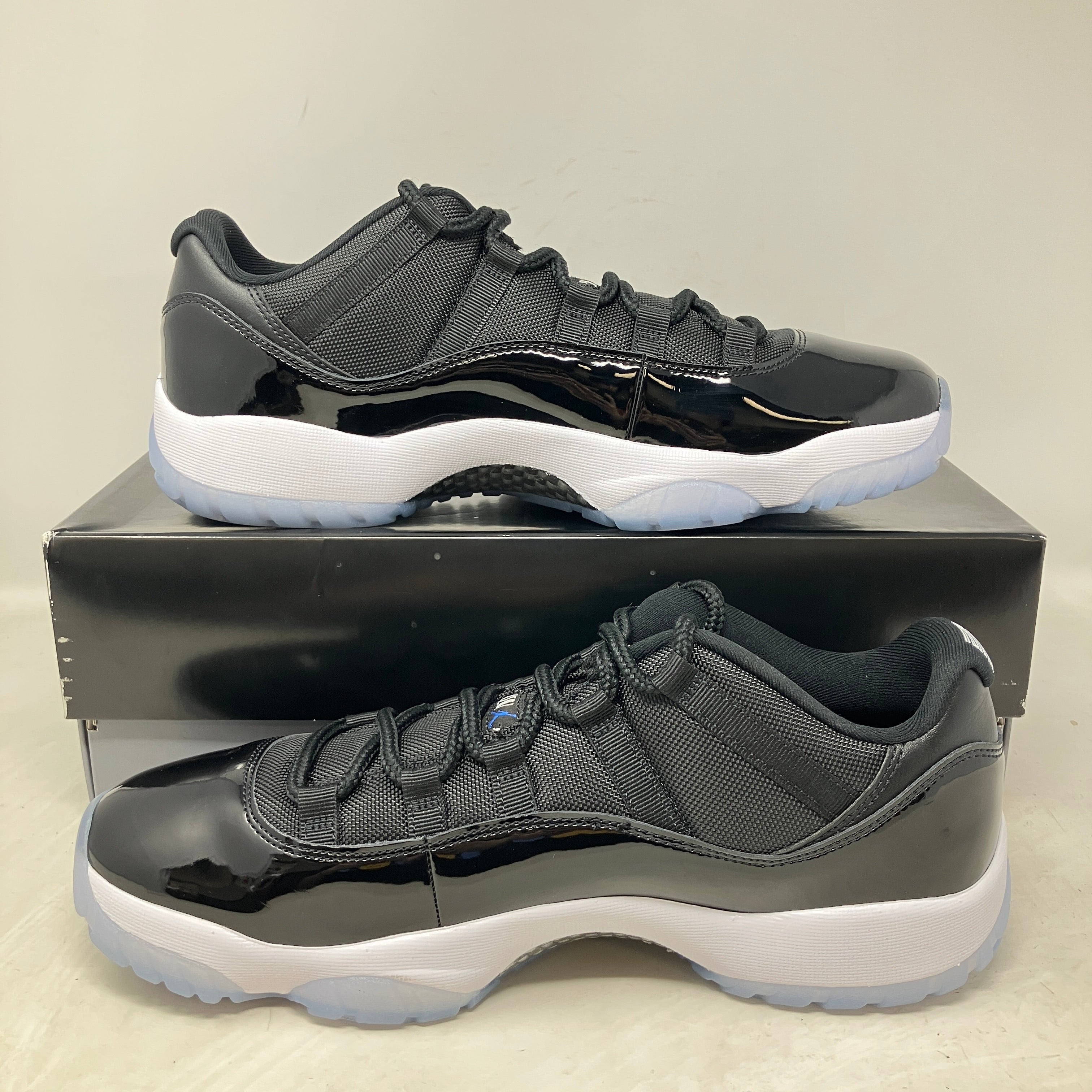 Jordan 11 Retro Low Space Jam