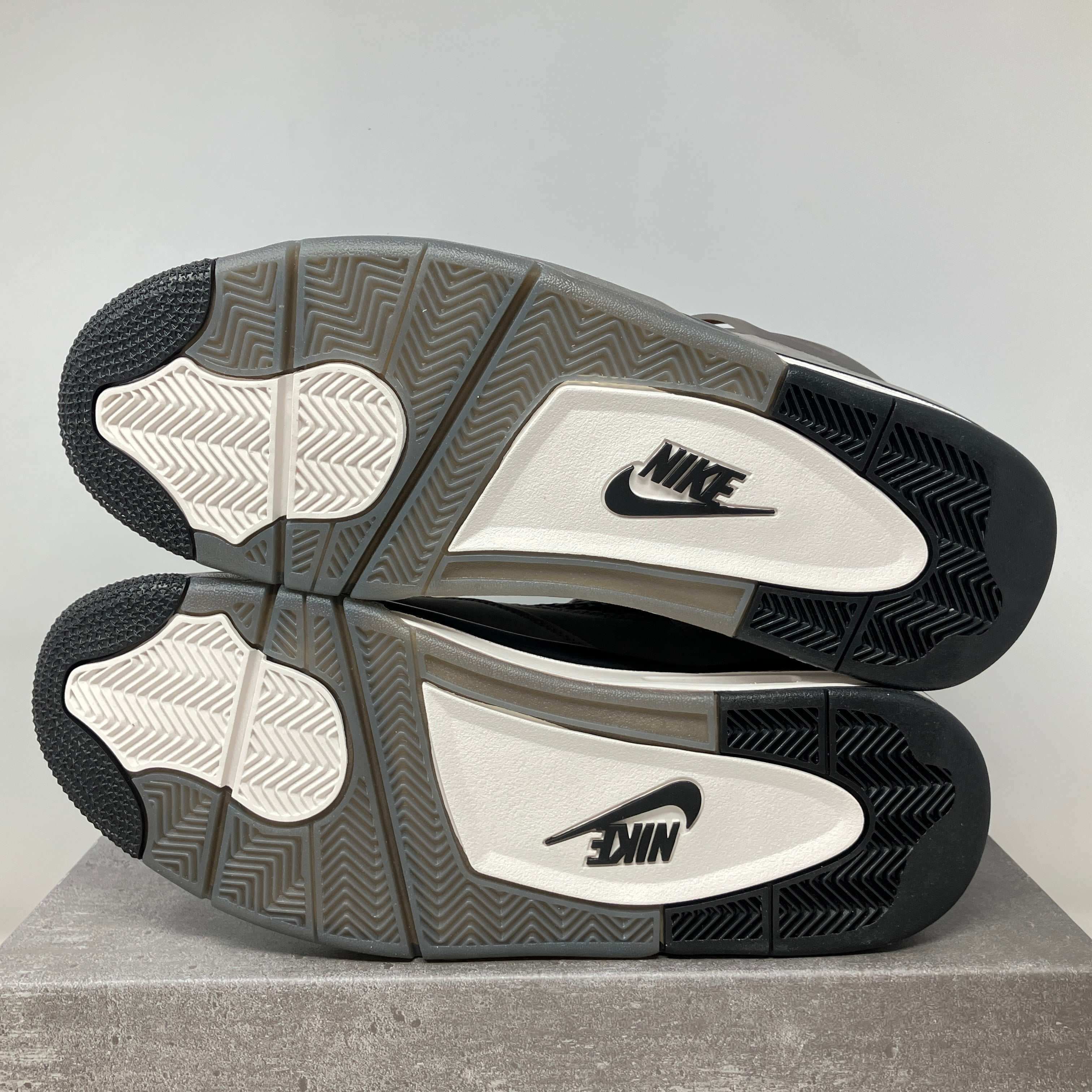 Jordan 4 Retro Cave Stone