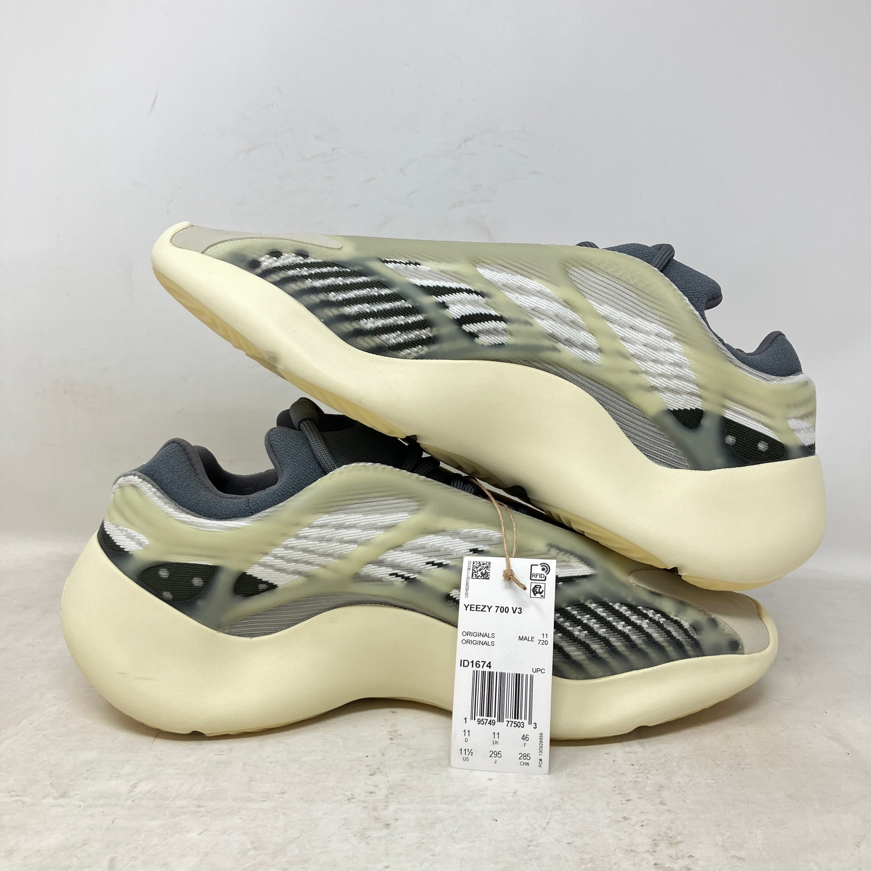 adidas Yeezy 700 V3 Fade Salt