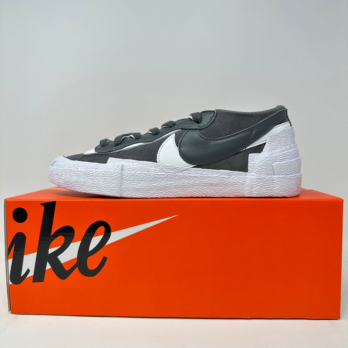 Nike Blazer Low sacai Iron Grey
