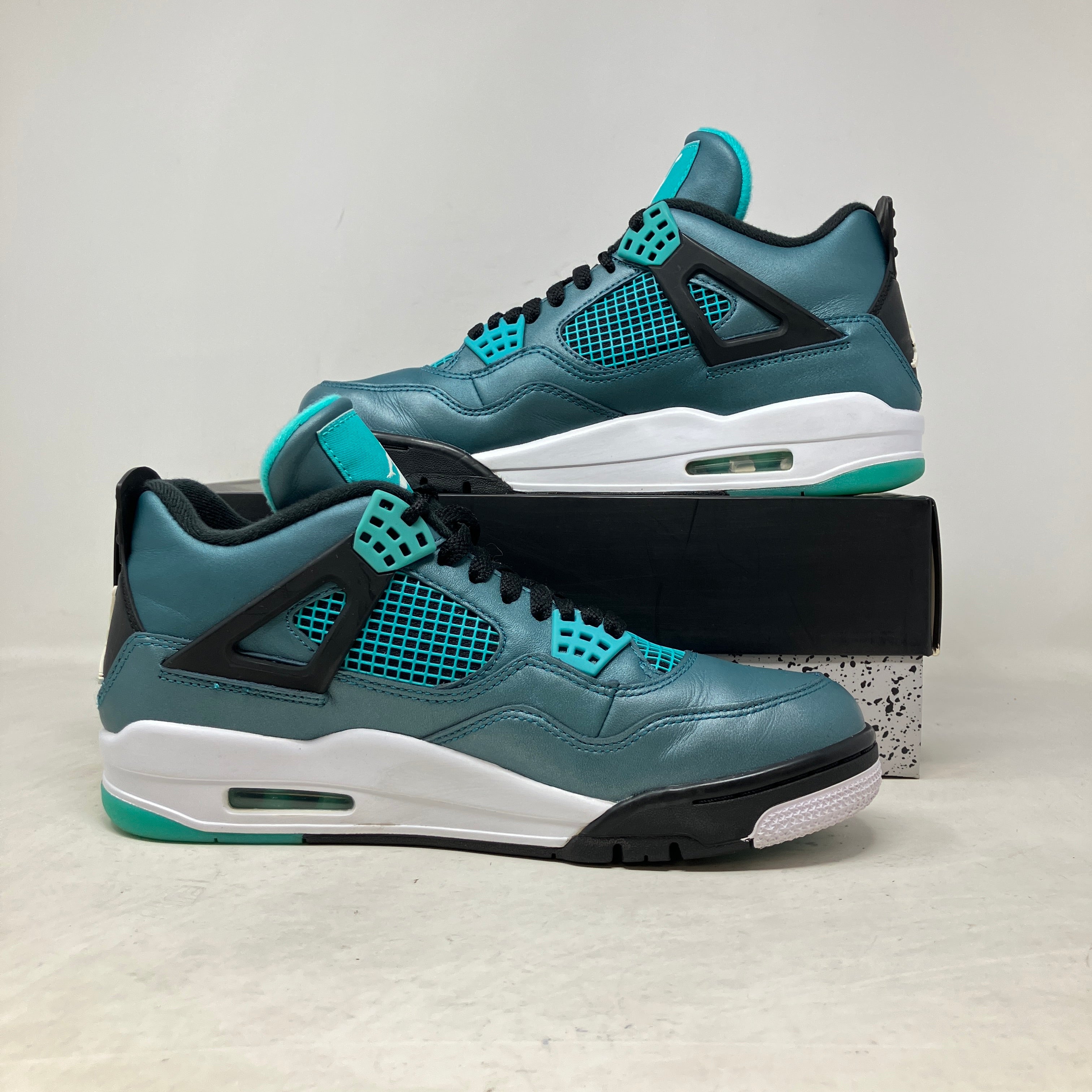 Jordan 4 Retro Teal