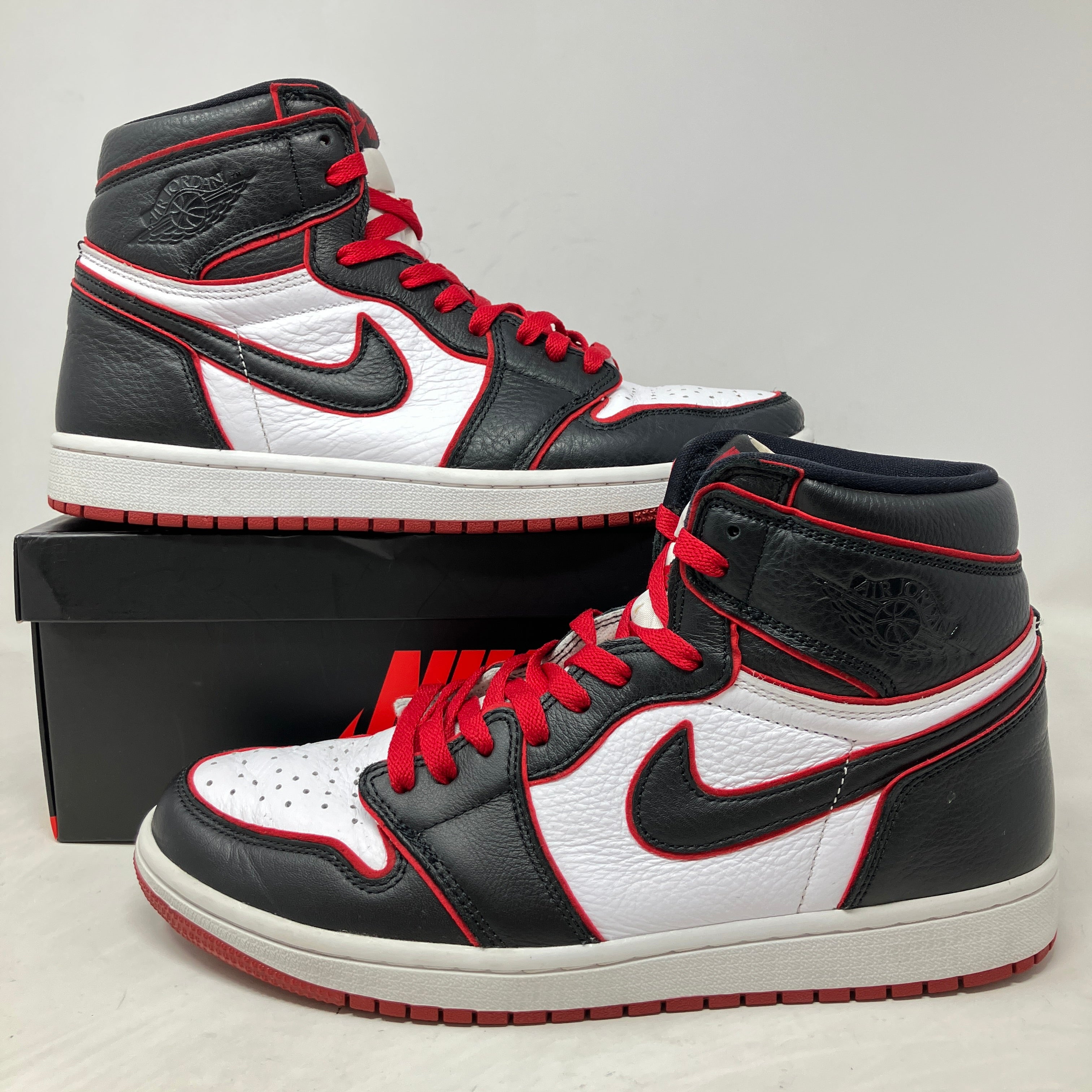Jordan 1 Retro High Bloodline