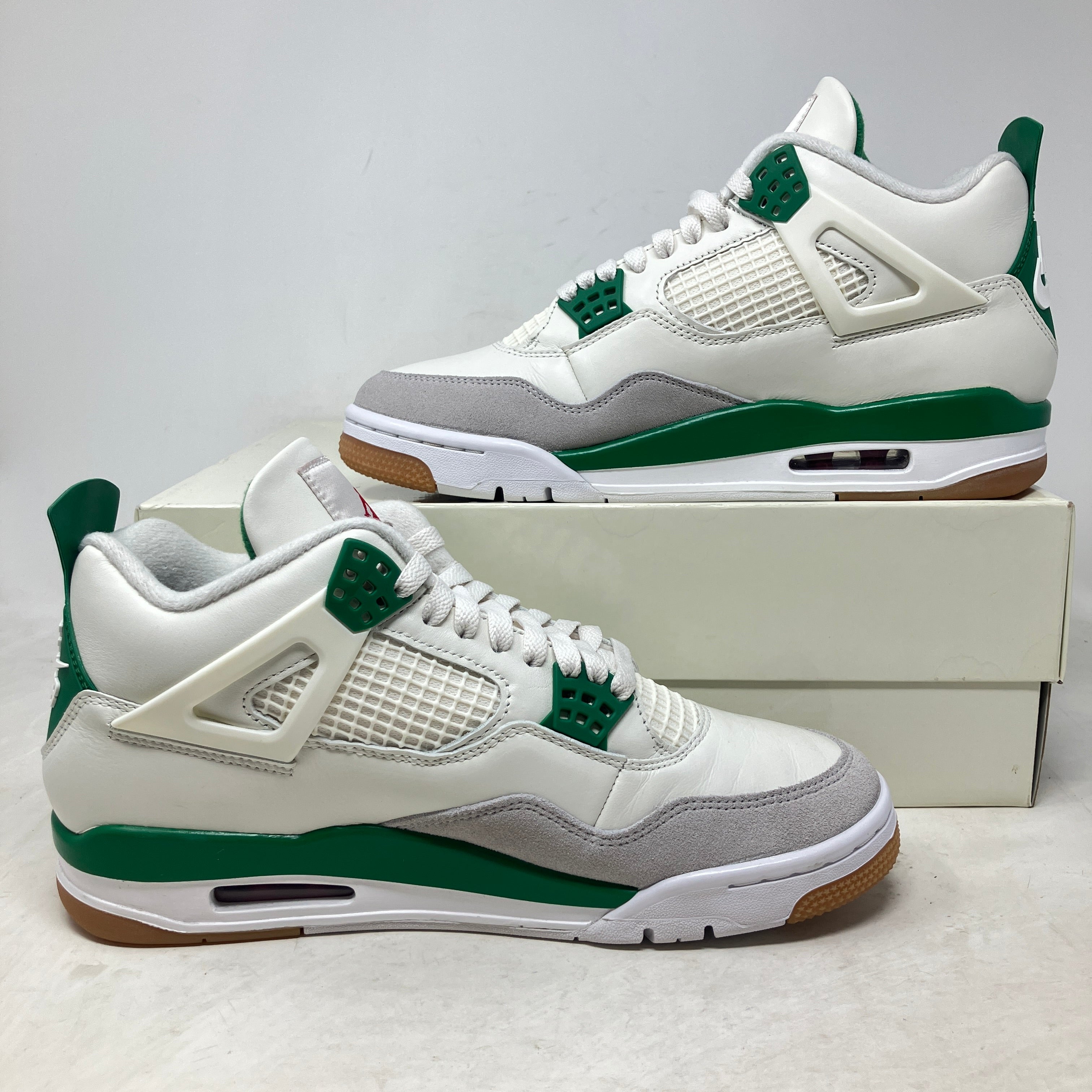 Jordan 4 Retro SB Pine Green