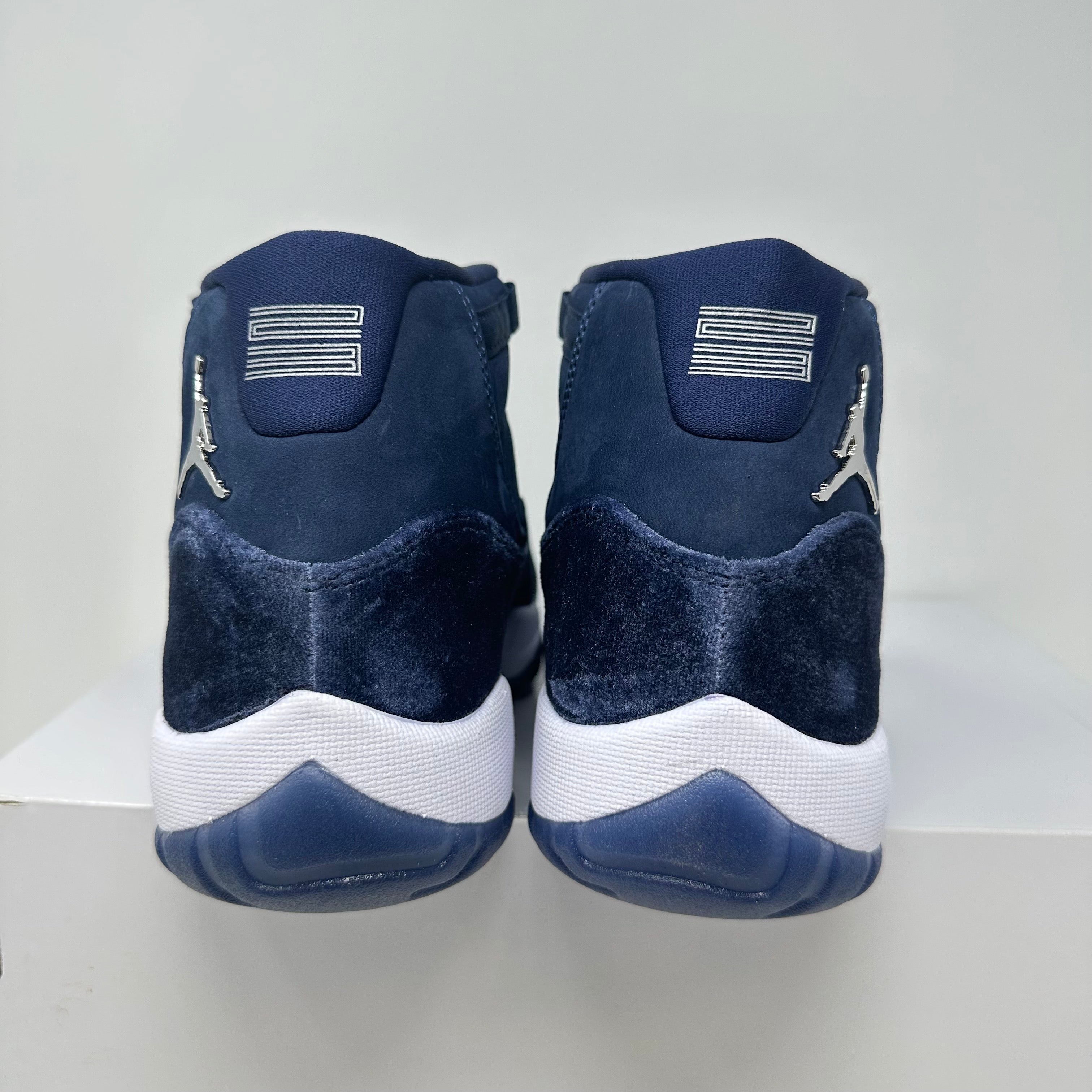 Jordan 11 Retro Midnight Navy