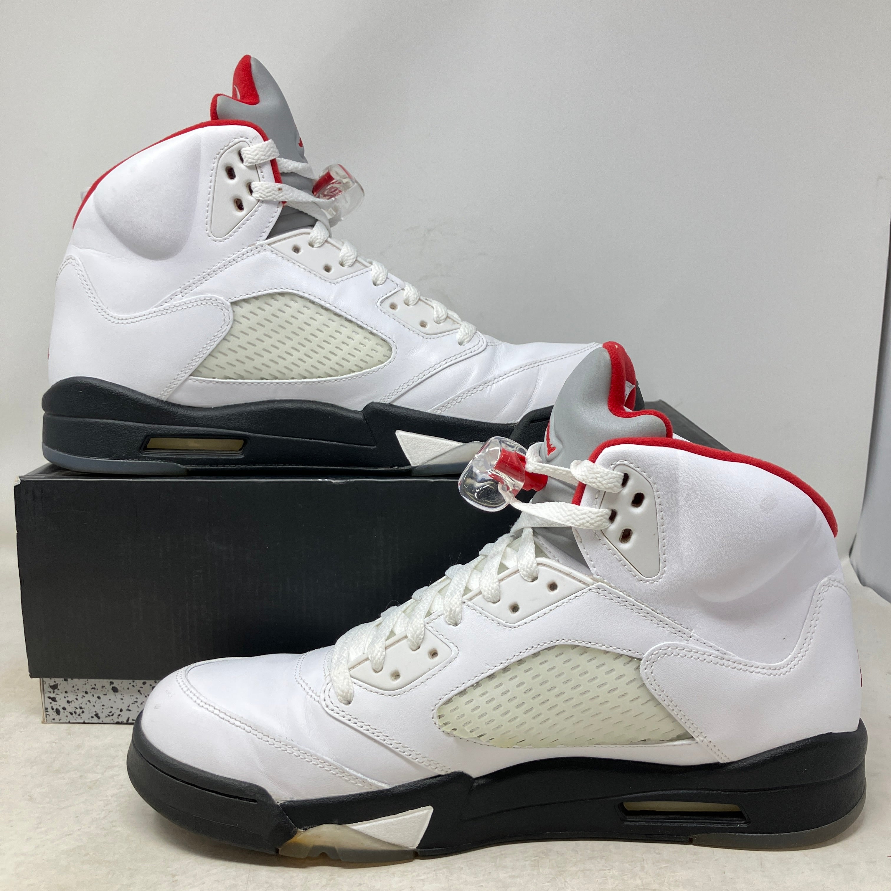 Jordan 5 Retro Fire Red (2013)