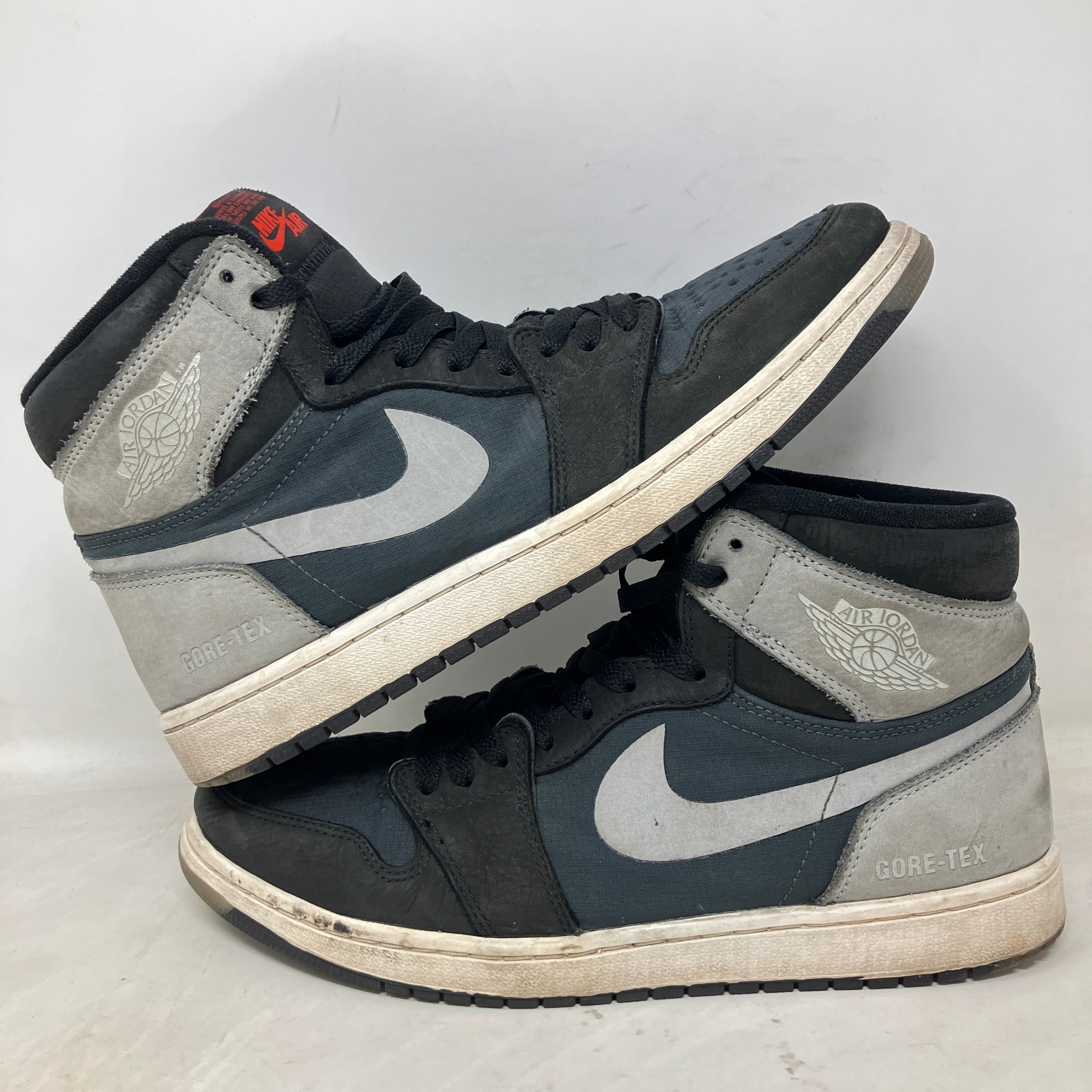 Jordan 1 Retro High Element Gore-Tex Black Particle Grey