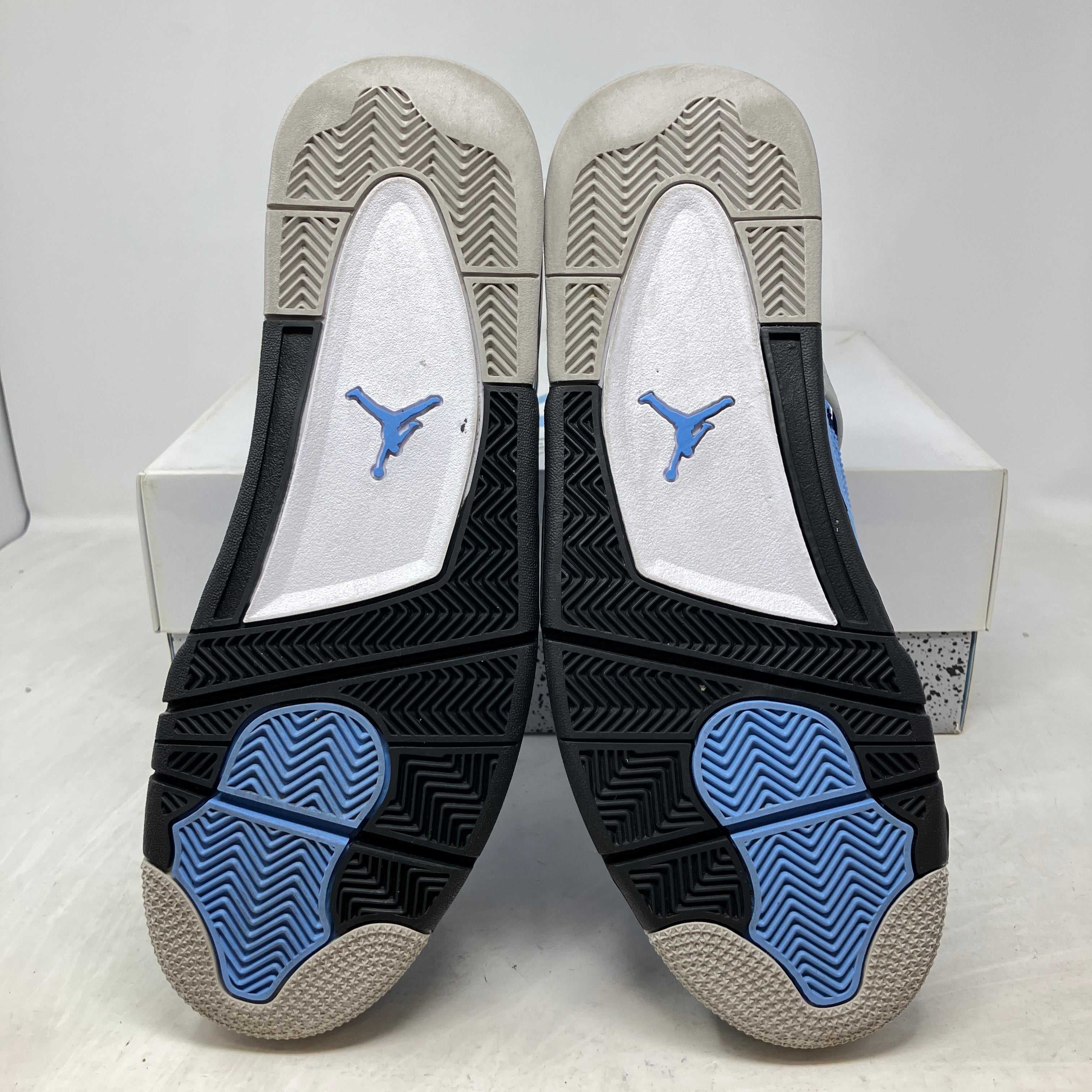 Jordan 4 Retro University Blue
