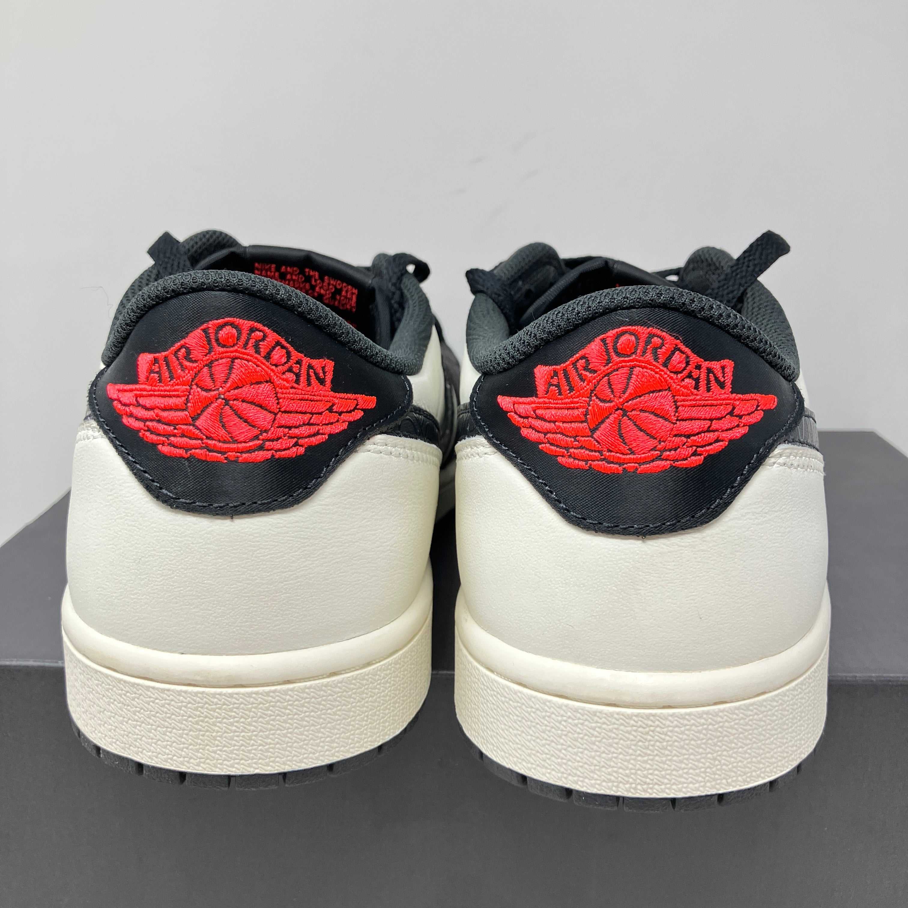 Jordan 1 Retro Low OG PSG Paris Saint-Germain