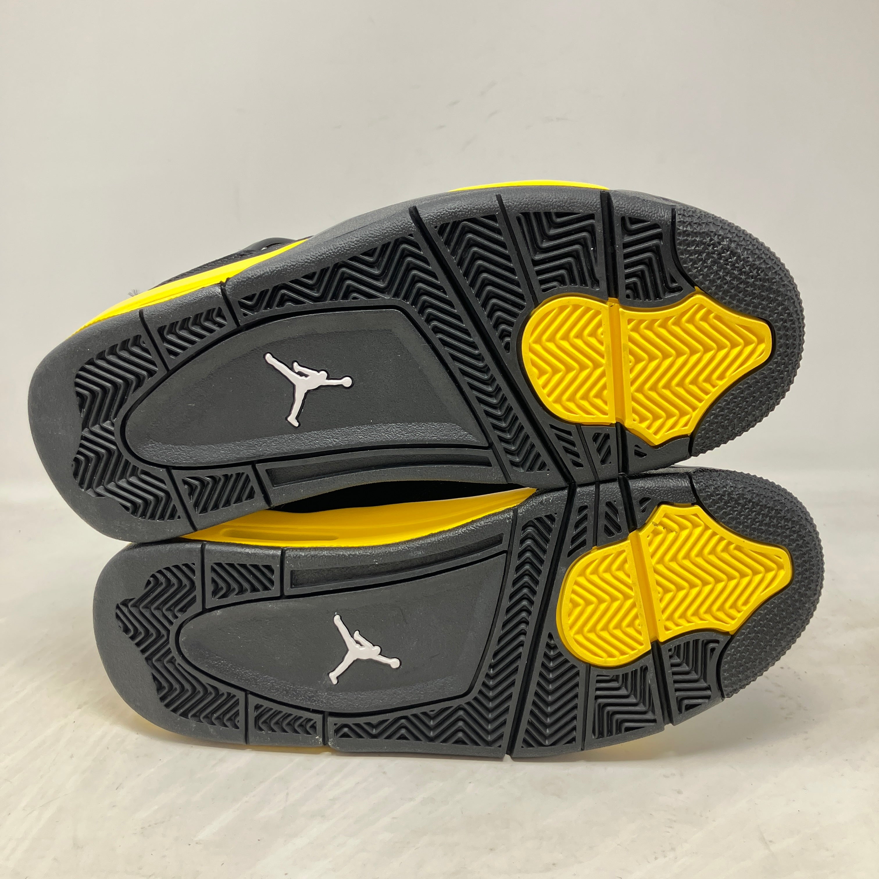 Jordan 4 Retro Thunder (2023) (GS)