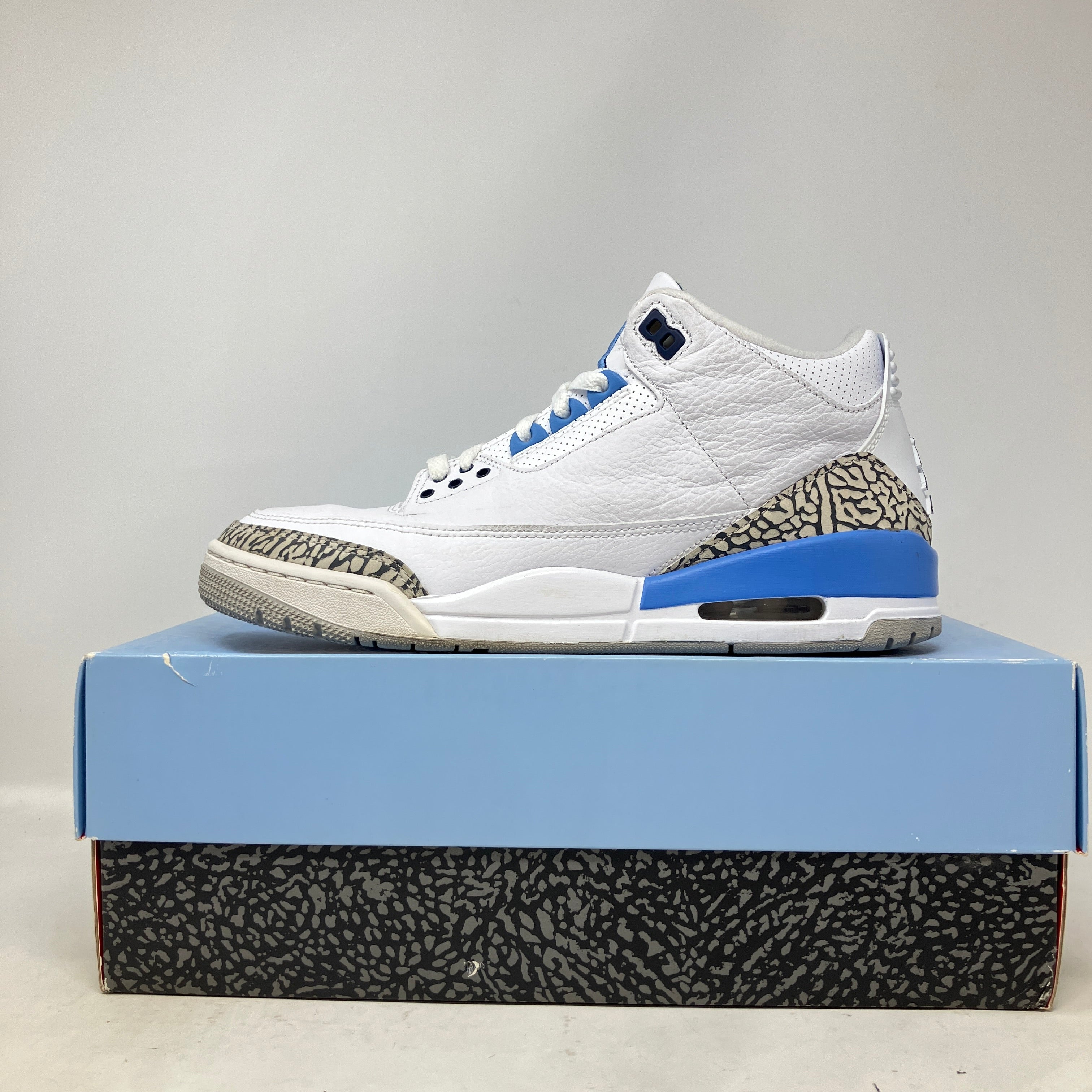Jordan 3 Retro UNC (2020)