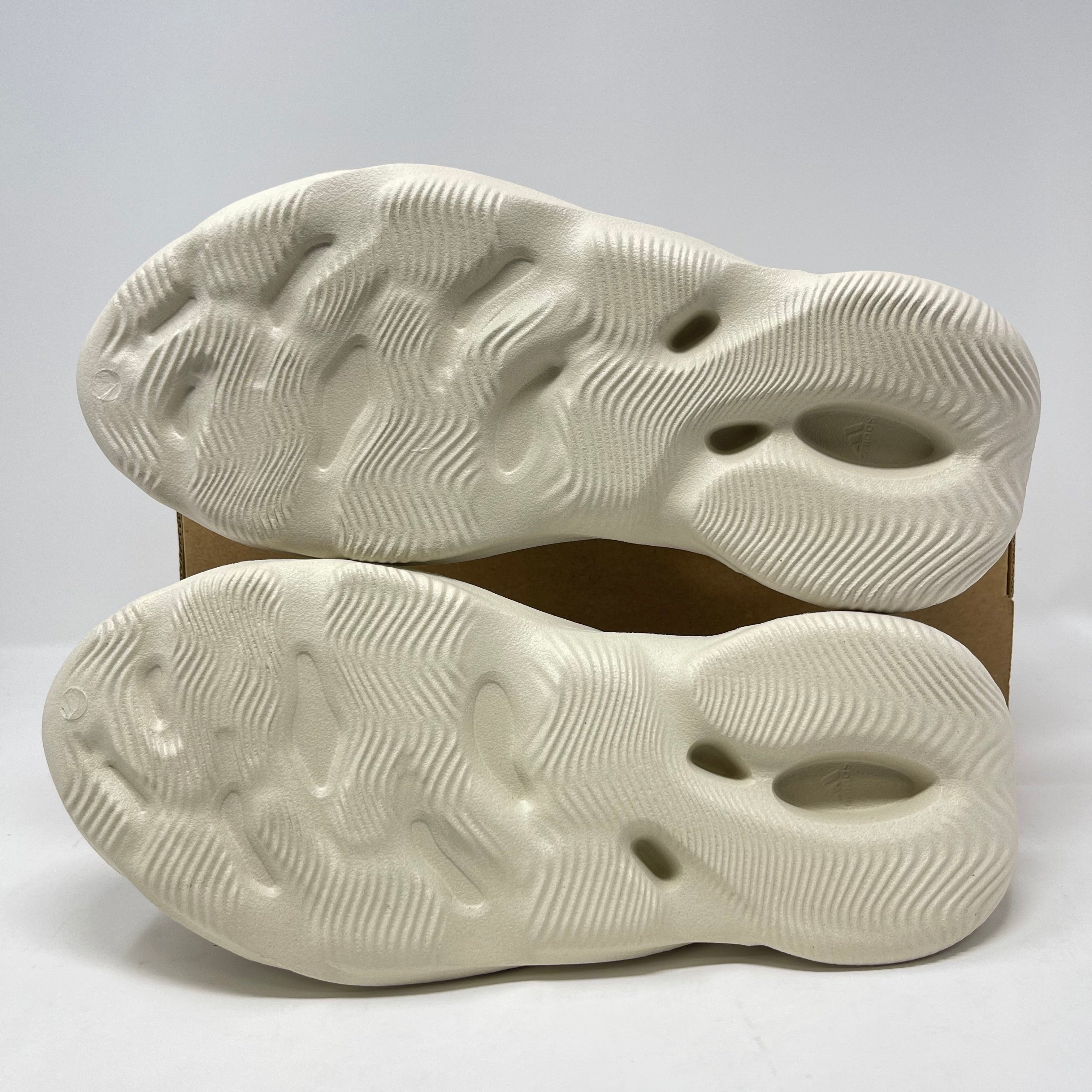 Yeezy Foam RNNR Ararat (2020/2022)