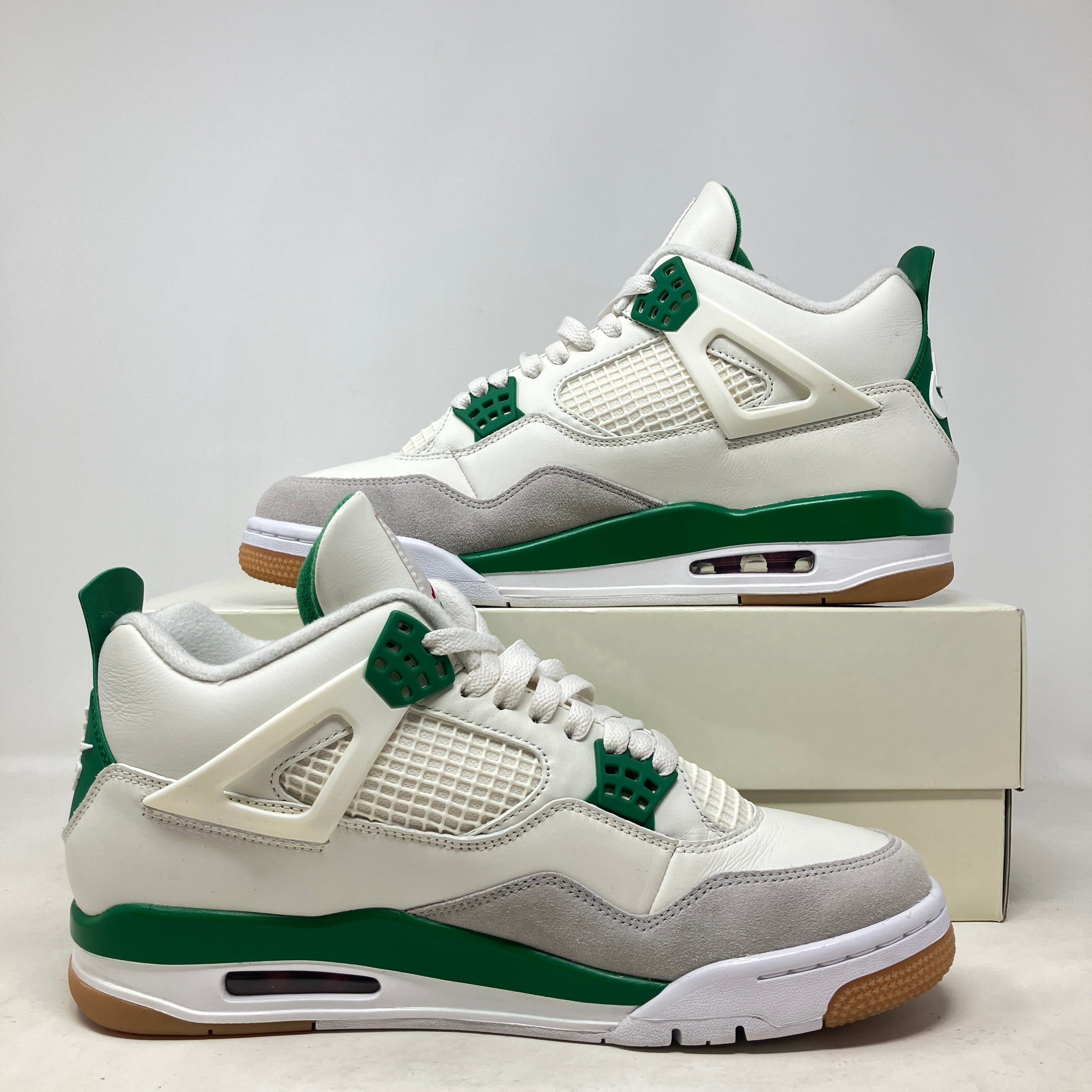 Jordan 4 Retro SB Pine Green