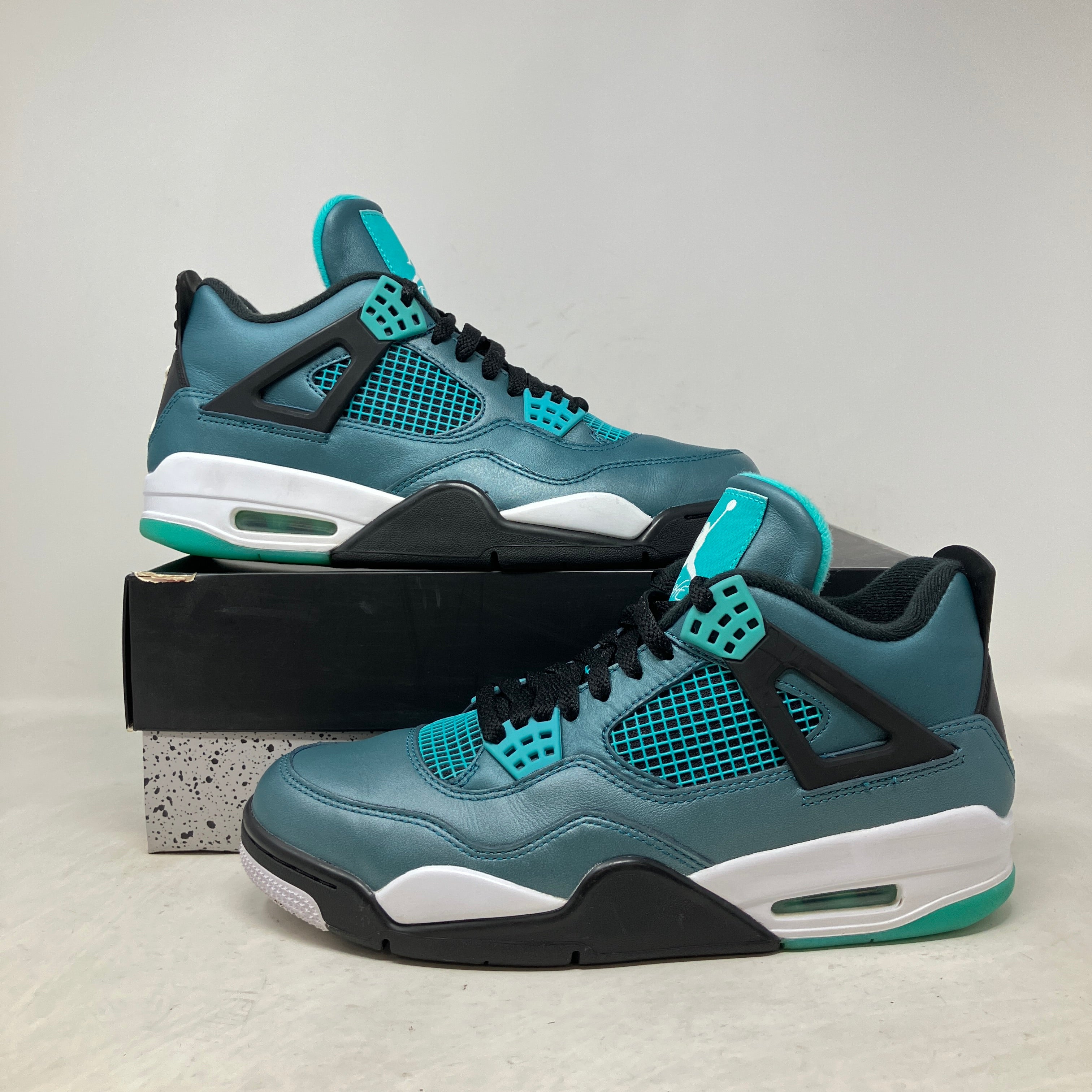 Jordan 4 Retro Teal