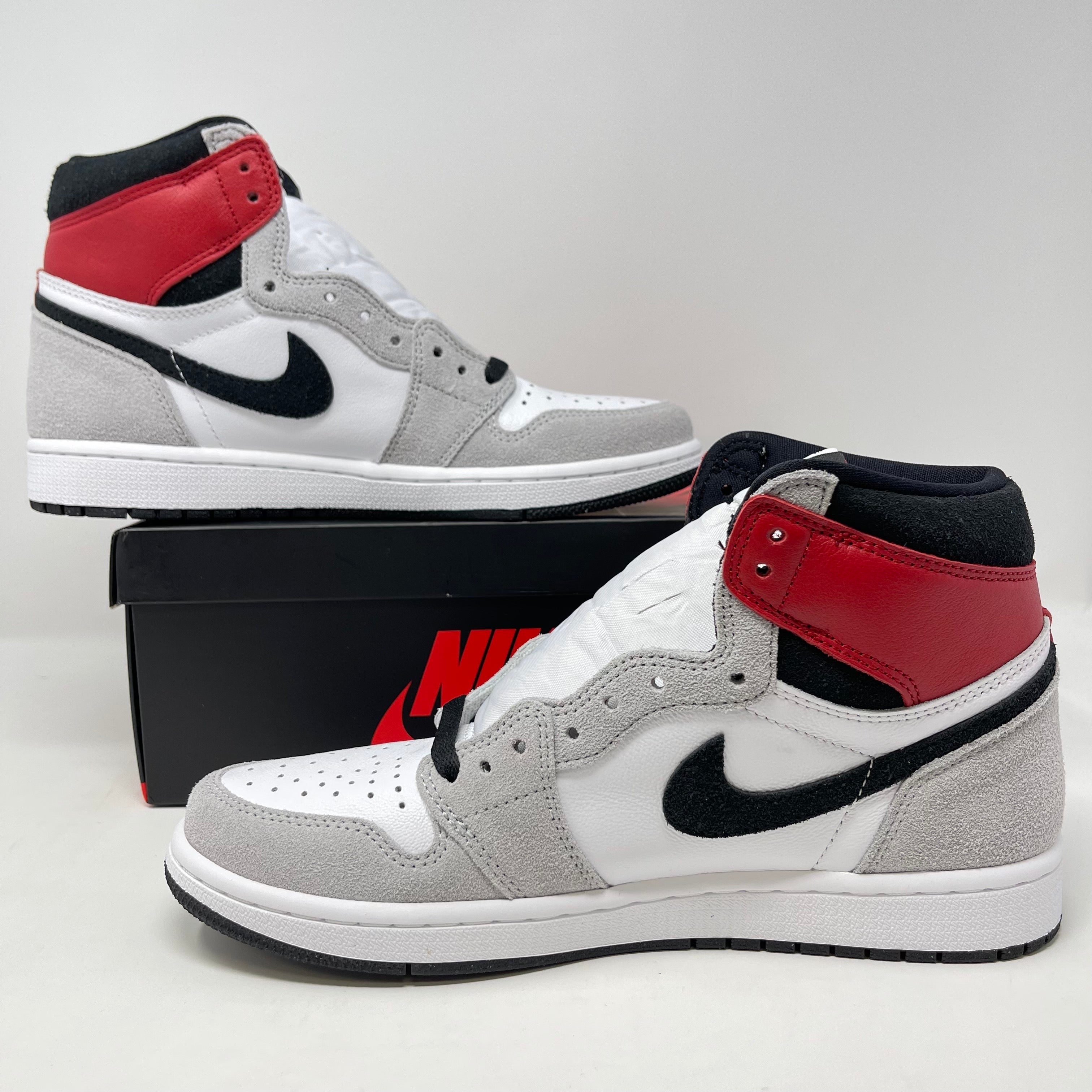 Jordan 1 Retro High Light Smoke Grey