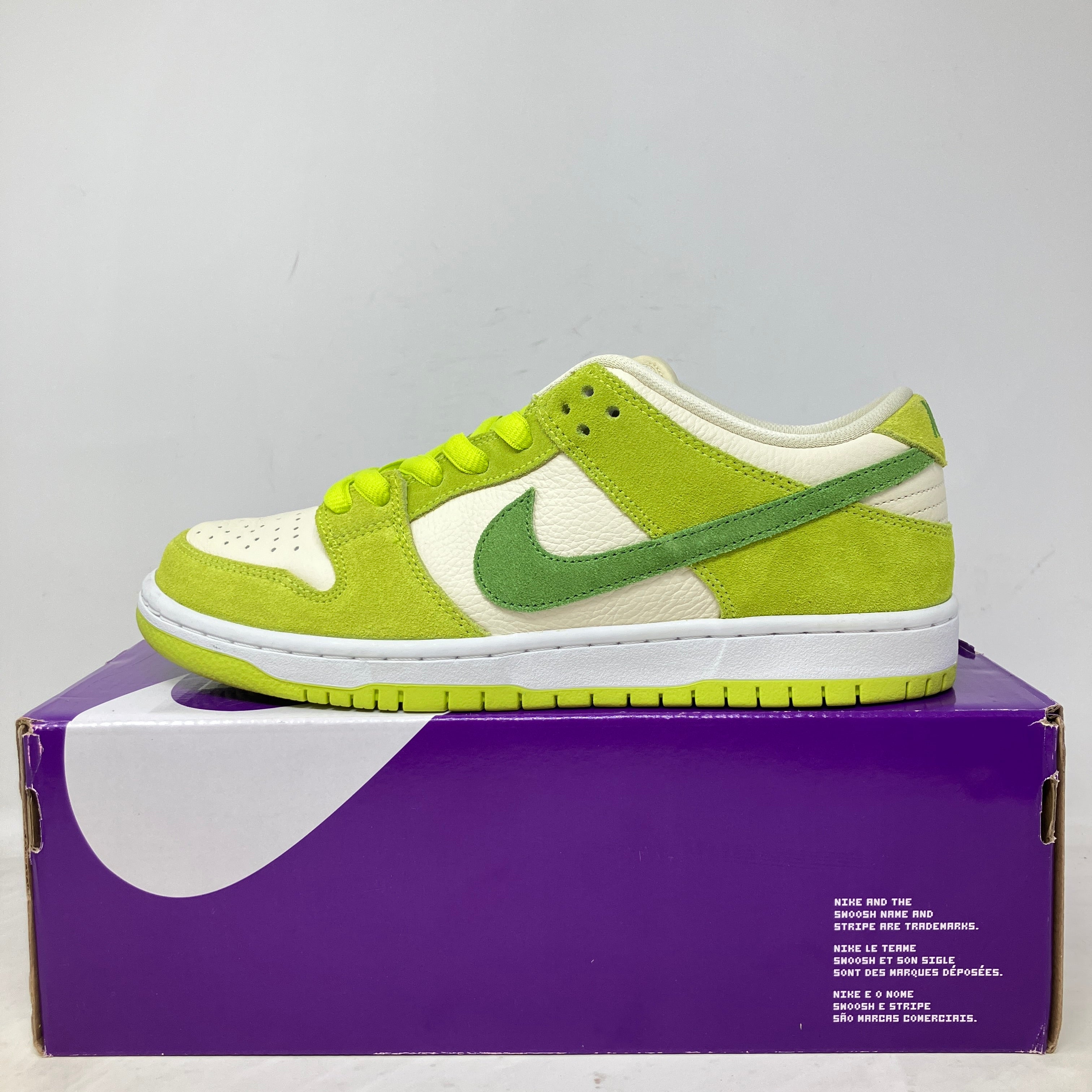 Nike SB Dunk Low Green Apple