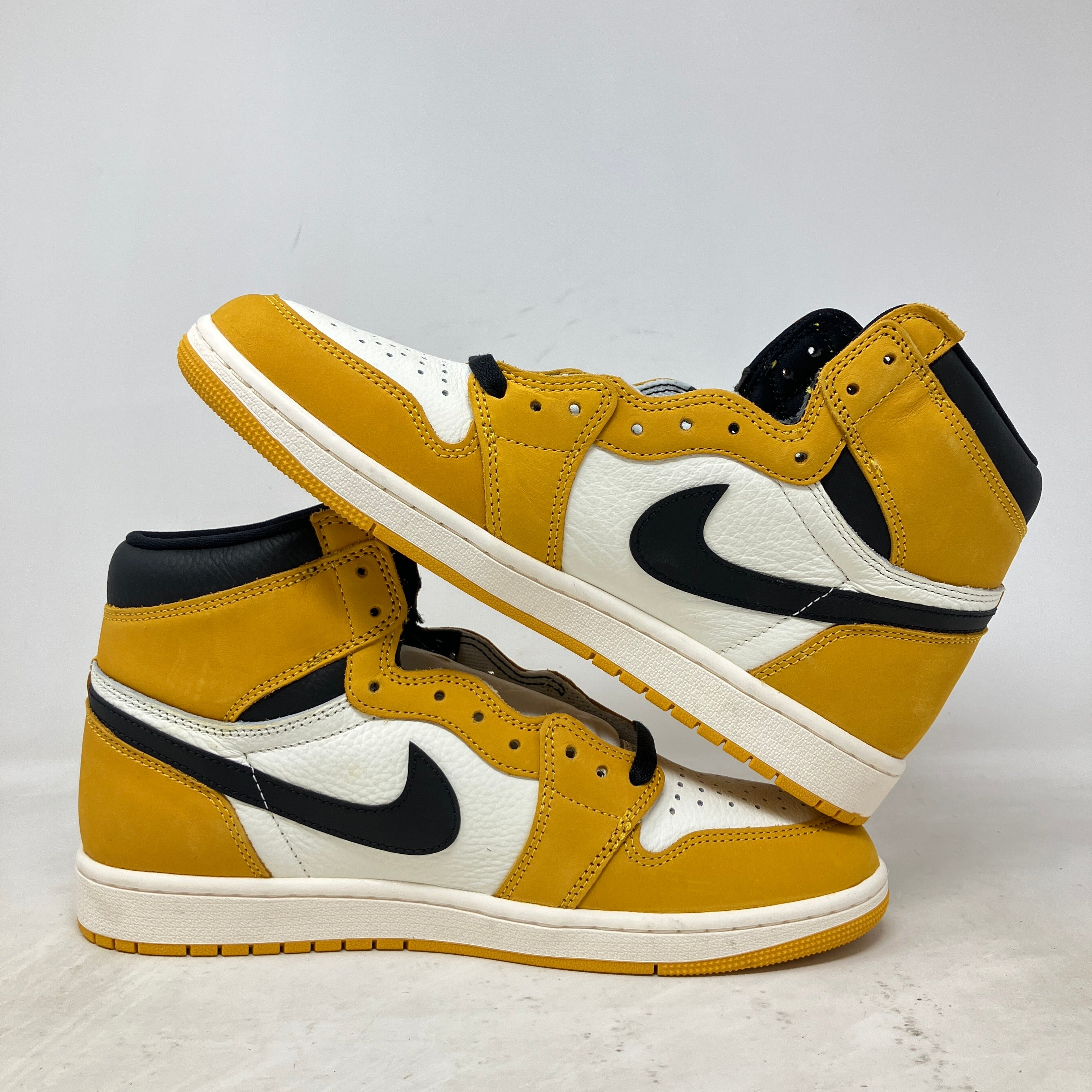 Jordan 1 Retro High OG Yellow Ochre