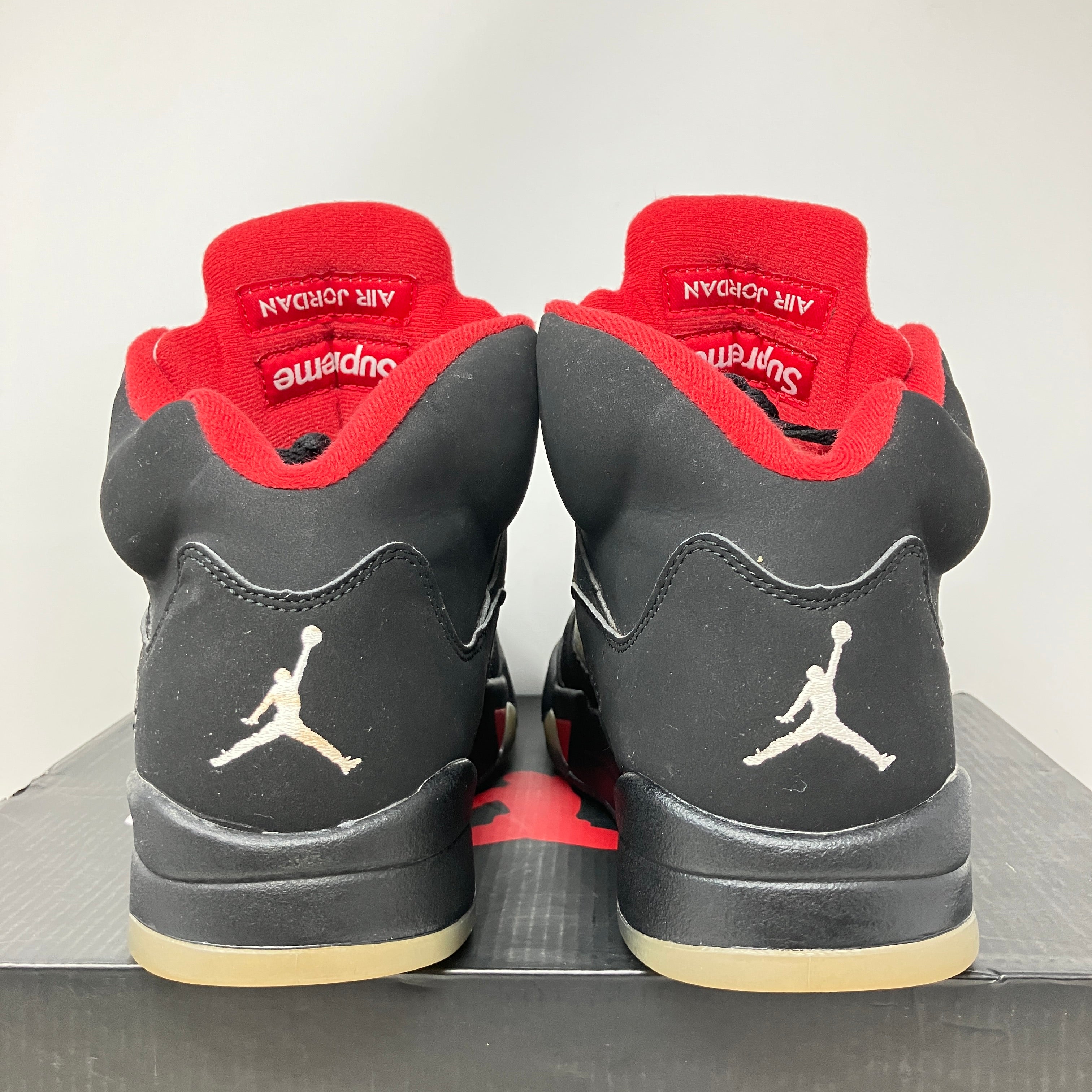 Jordan 5 Retro Supreme Black