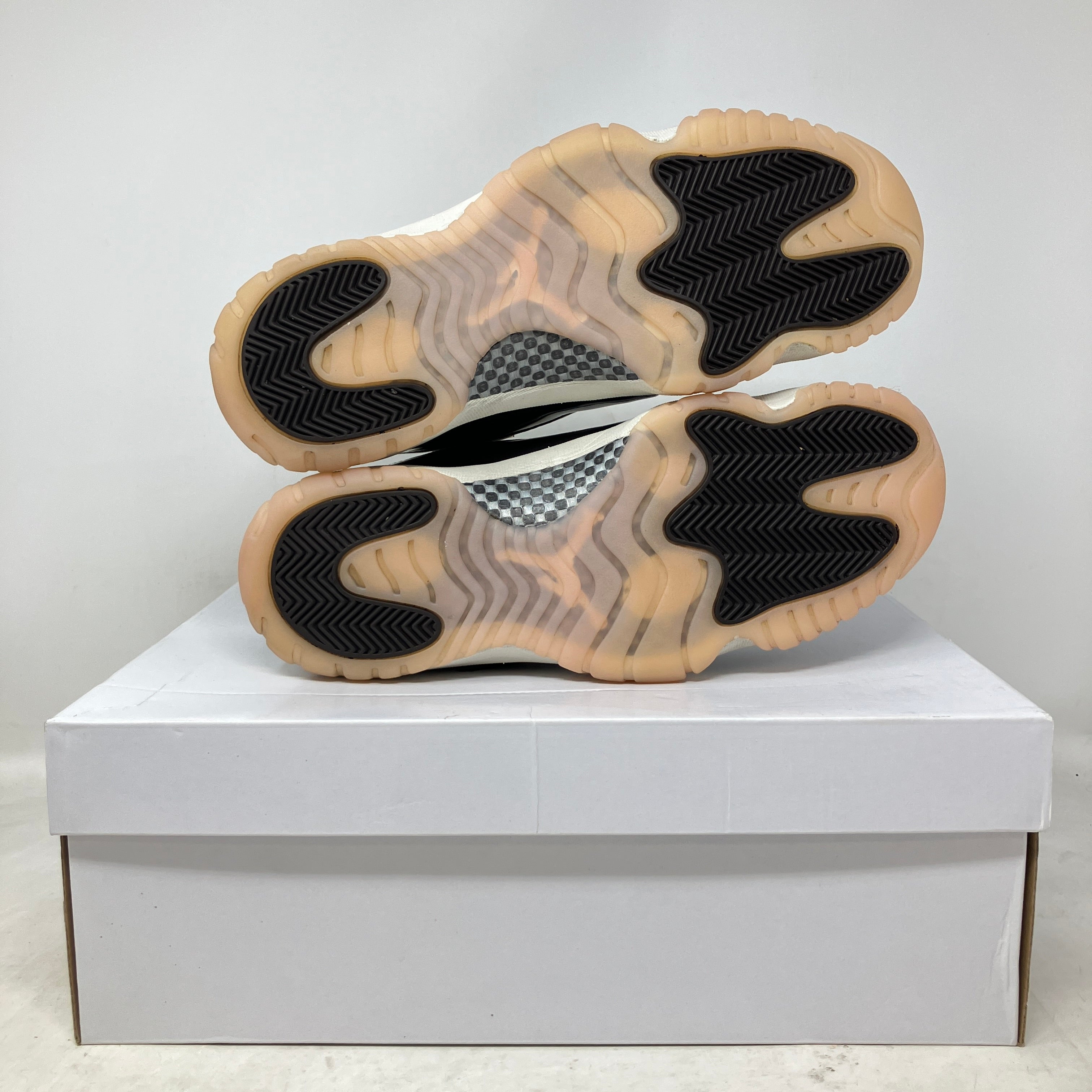 Jordan 11 Retro Neapolitan (Women's)