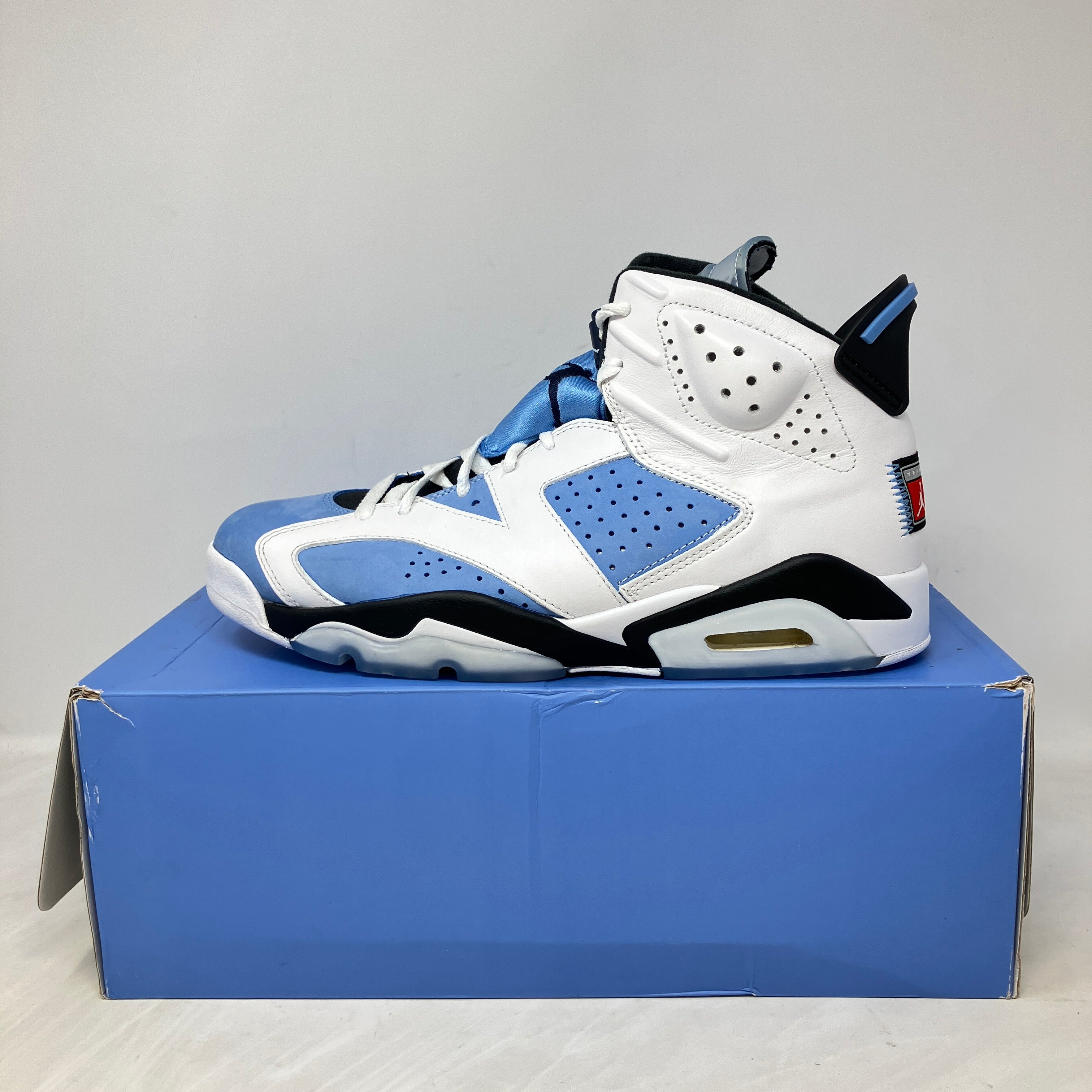 Jordan 6 Retro UNC White