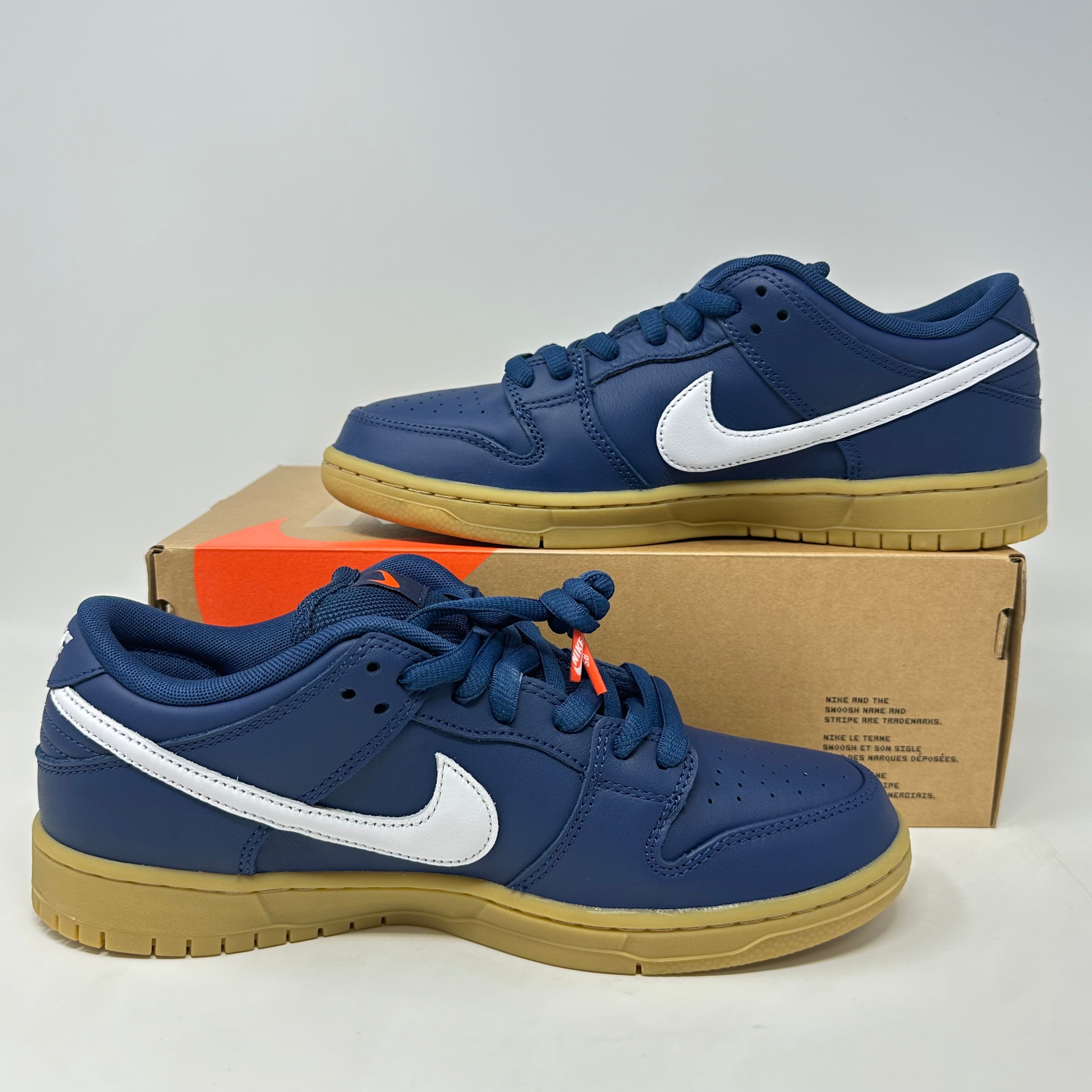 Nike SB Dunk Low Navy Gum