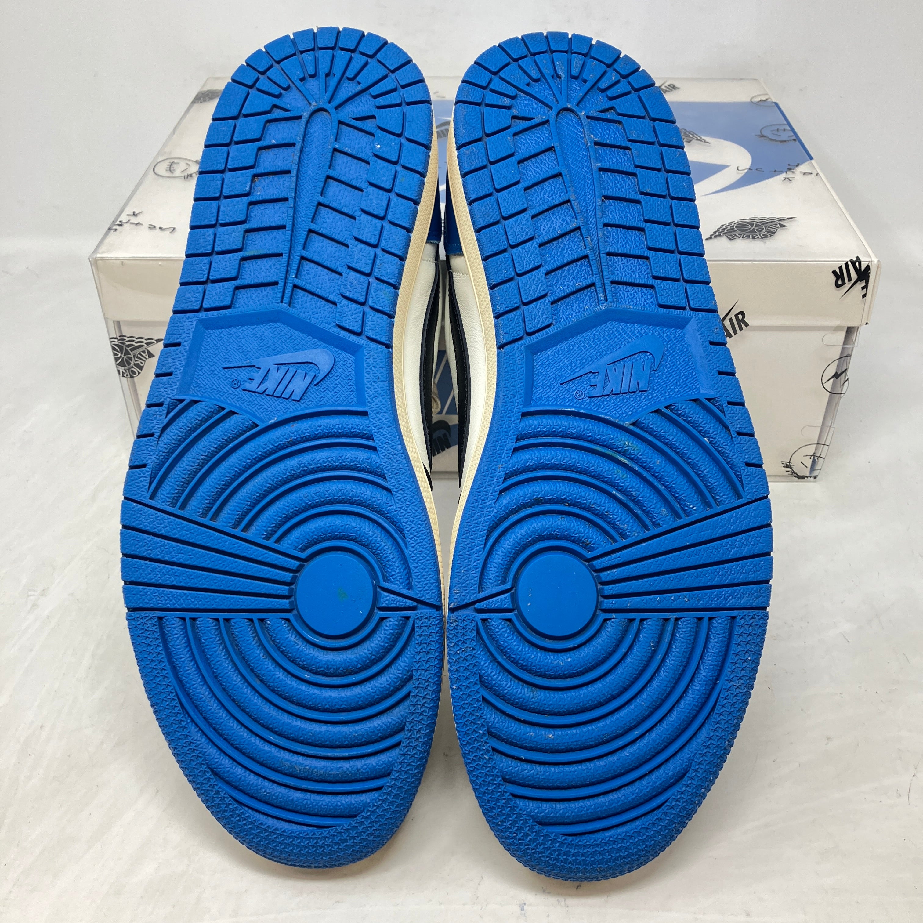 Jordan 1 Retro Low OG SP Fragment x Travis Scott