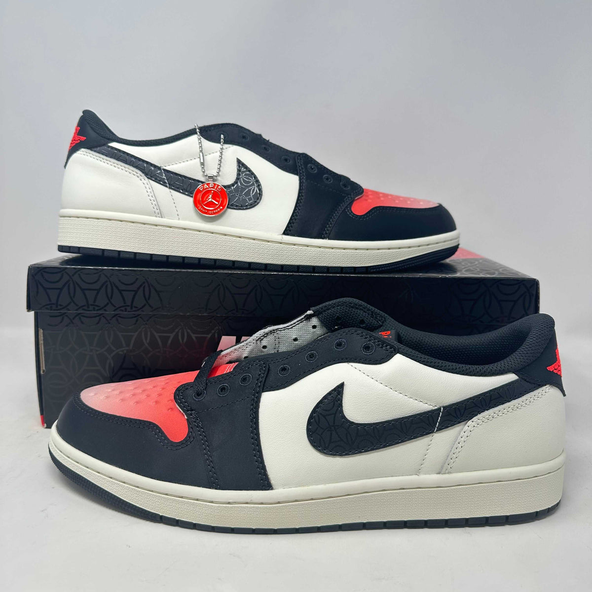 Jordan 1 Retro Low OG PSG Paris Saint-Germain