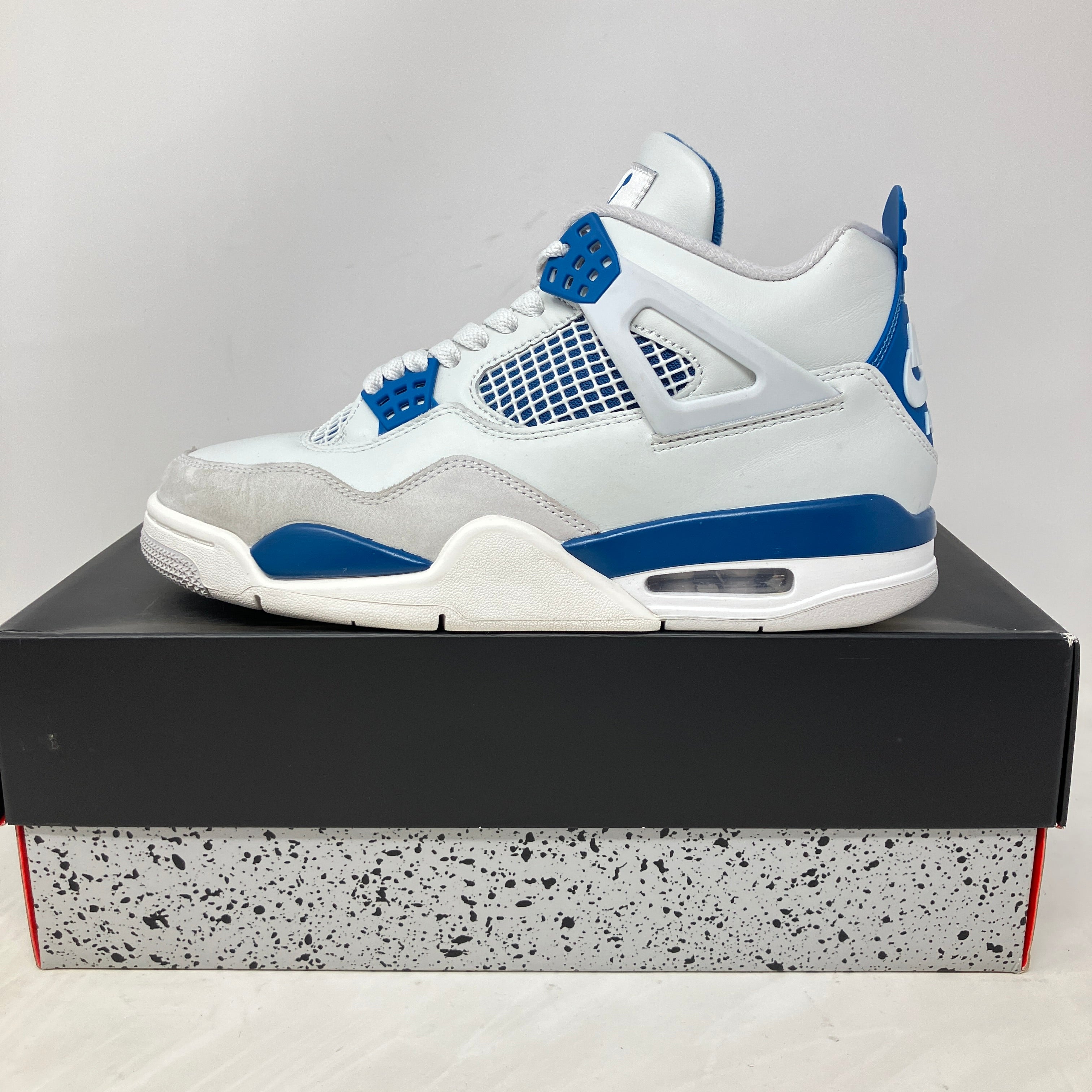 Jordan 4 Retro Military Blue (2024)
