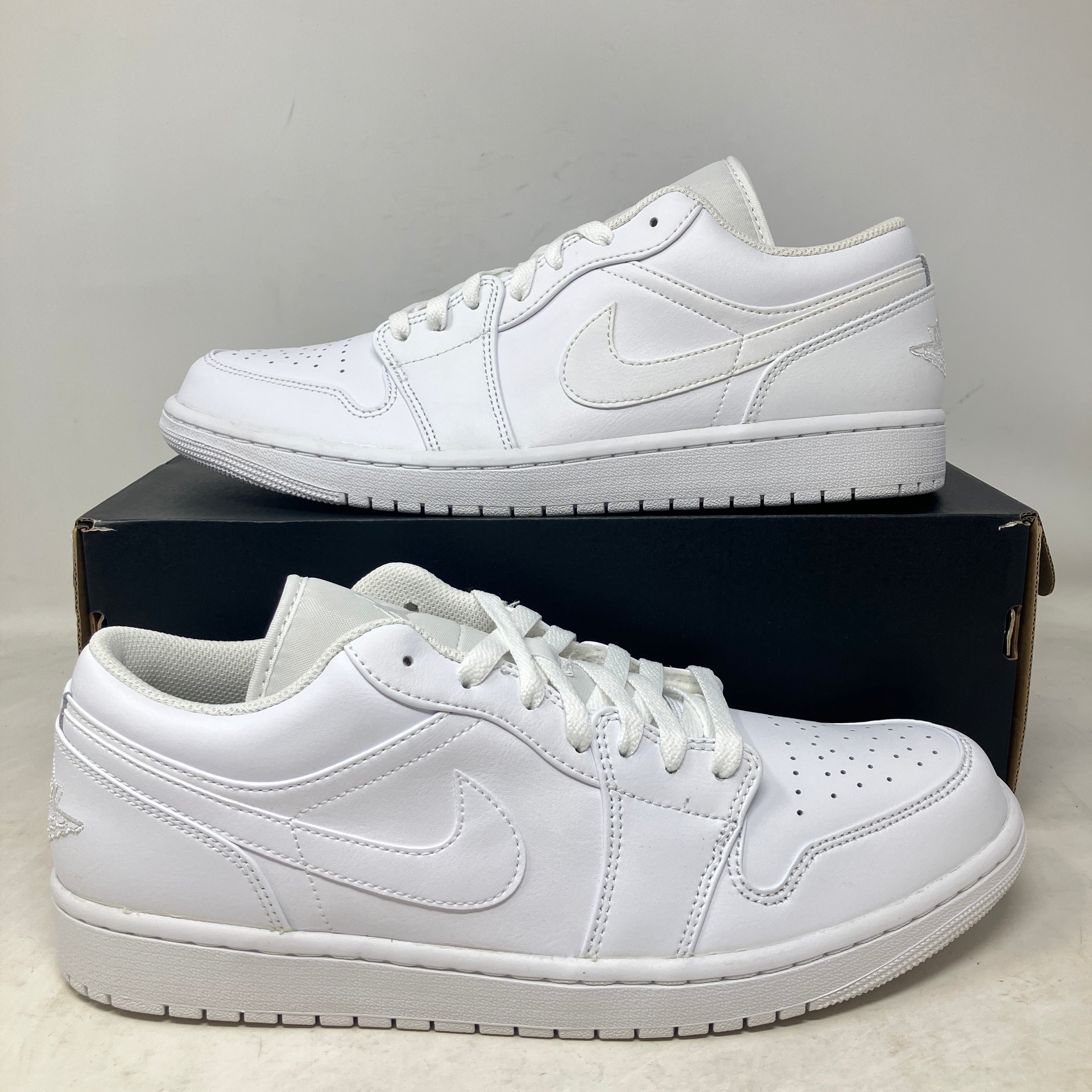 Jordan 1 Low Triple White