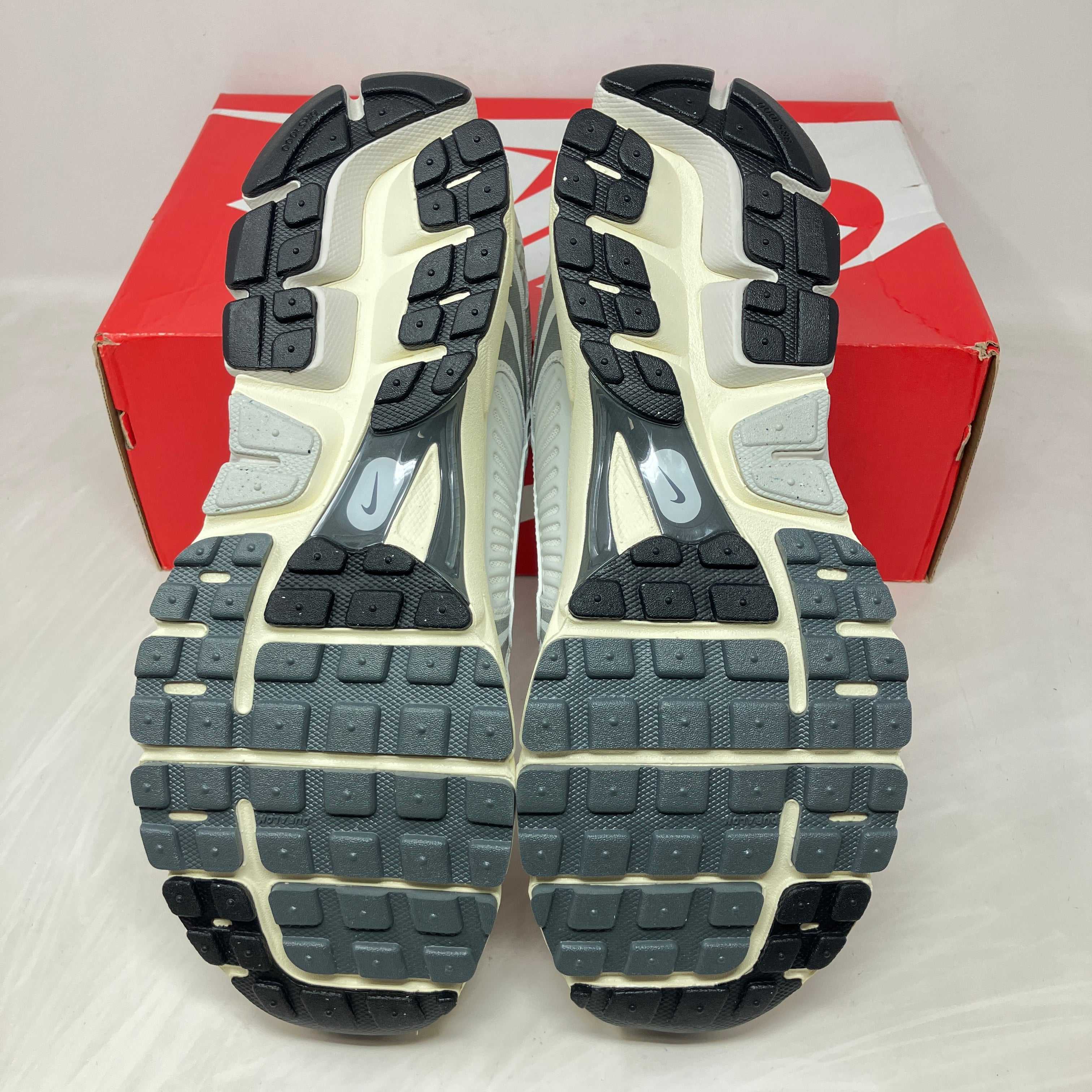 Nike Zoom Vomero 5 Platinum Tint