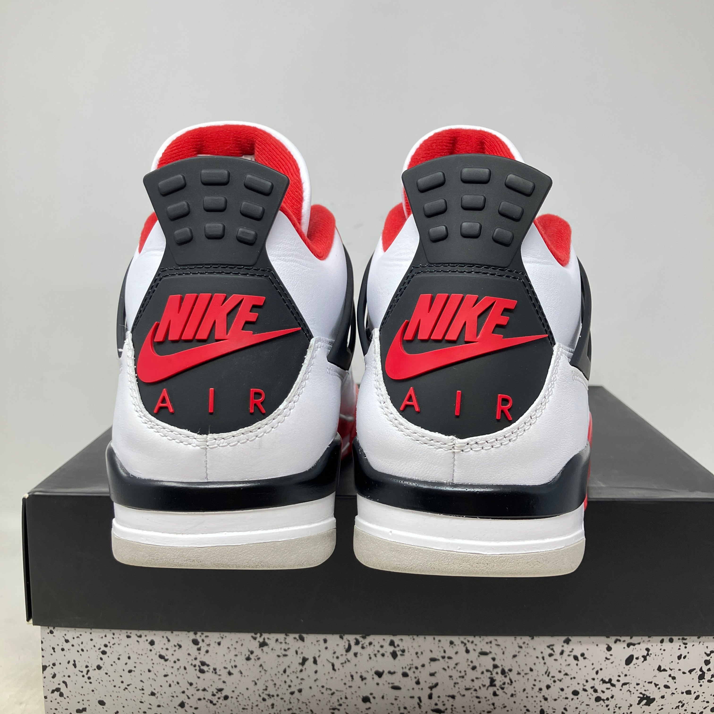 Jordan 4 Retro Fire Red (2020)