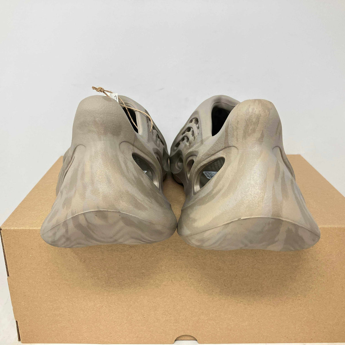 adidas Yeezy Foam RNNR Stone Sage